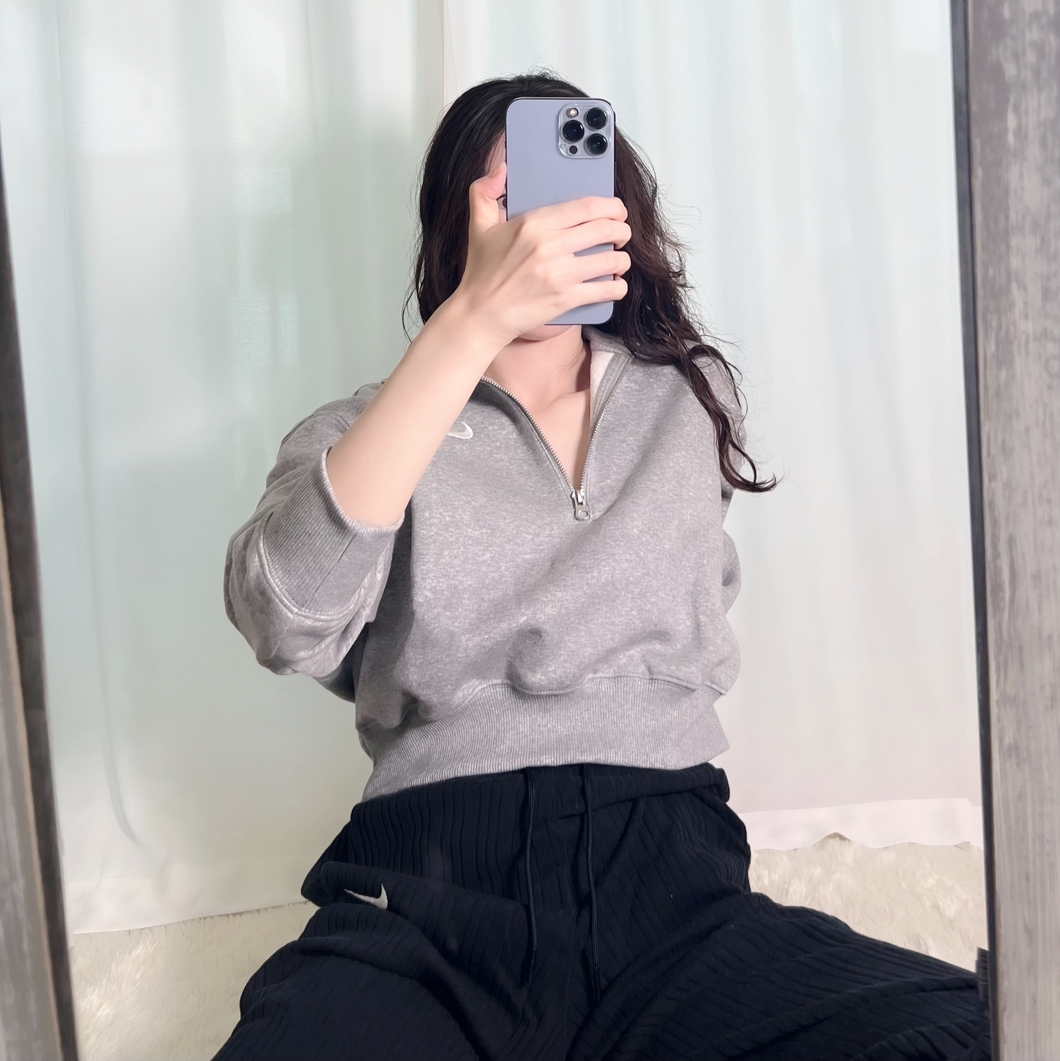 (W) Nike NSW Phoenix Fleece Oversized Crewneck Sweatshirt Dark Grey Heather - US/EU 착용 스타일 - 1