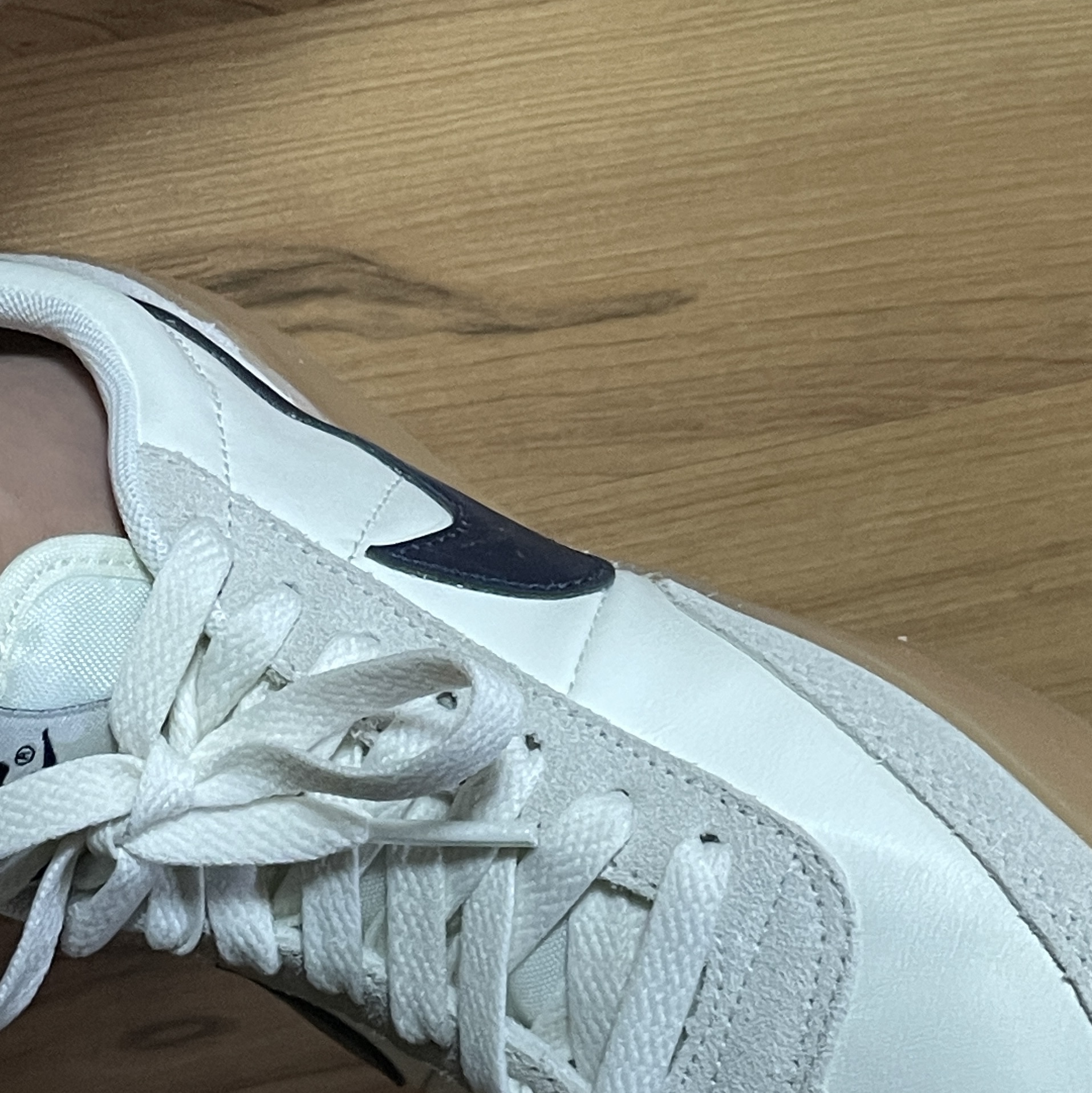 Nike x J.Crew Killshot 2 Sail Midnight Navy 착용 스타일