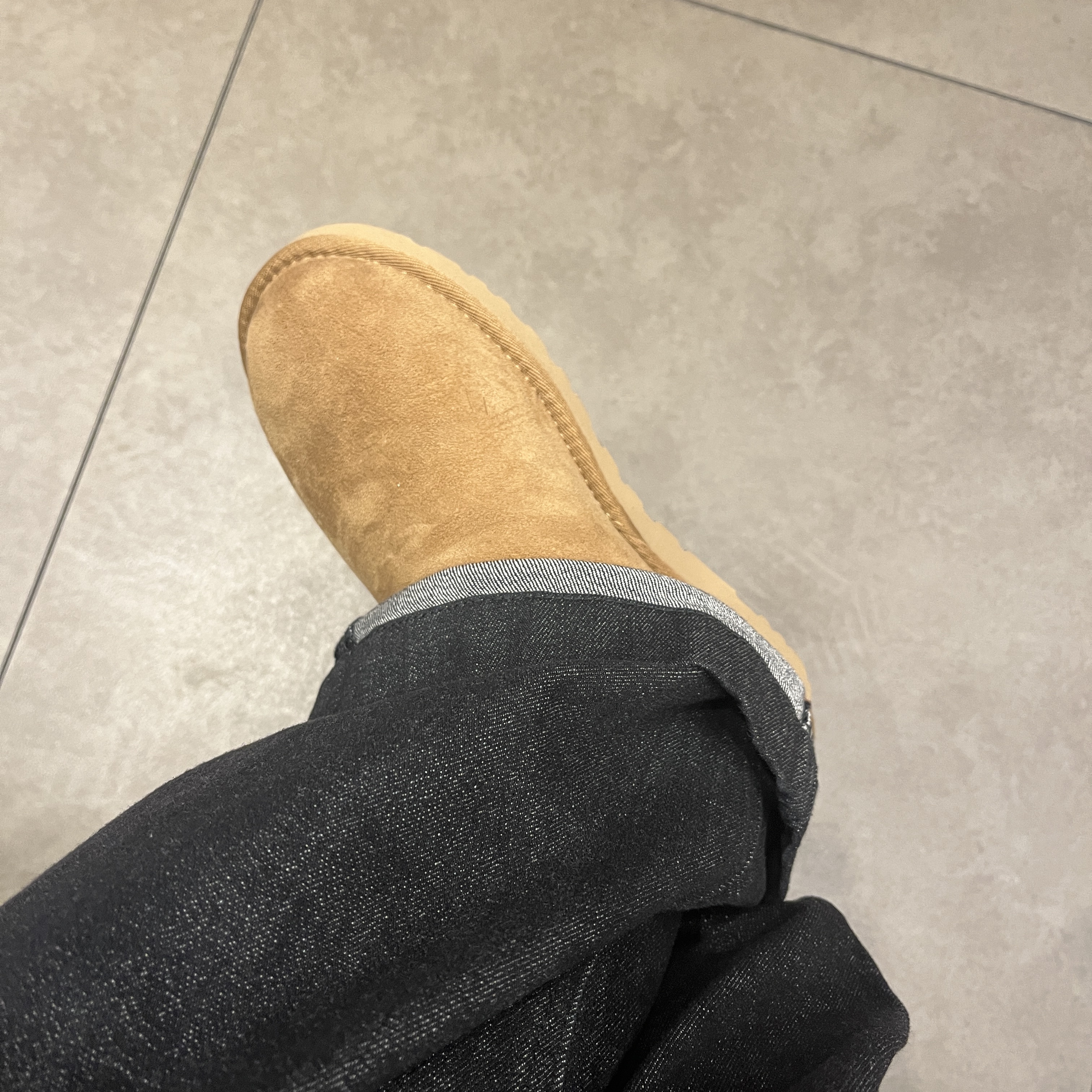 (W) UGG Classic Ultra Mini Boots Chestnut 착용 스타일
