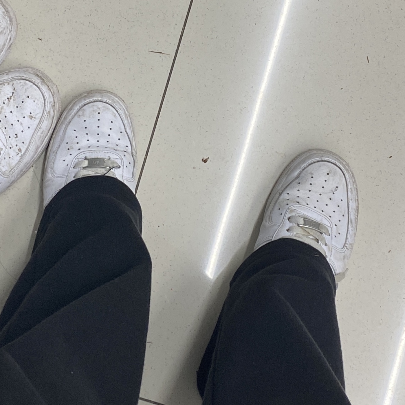 Nike Air Force 1 '07 Low White 착용 스타일
