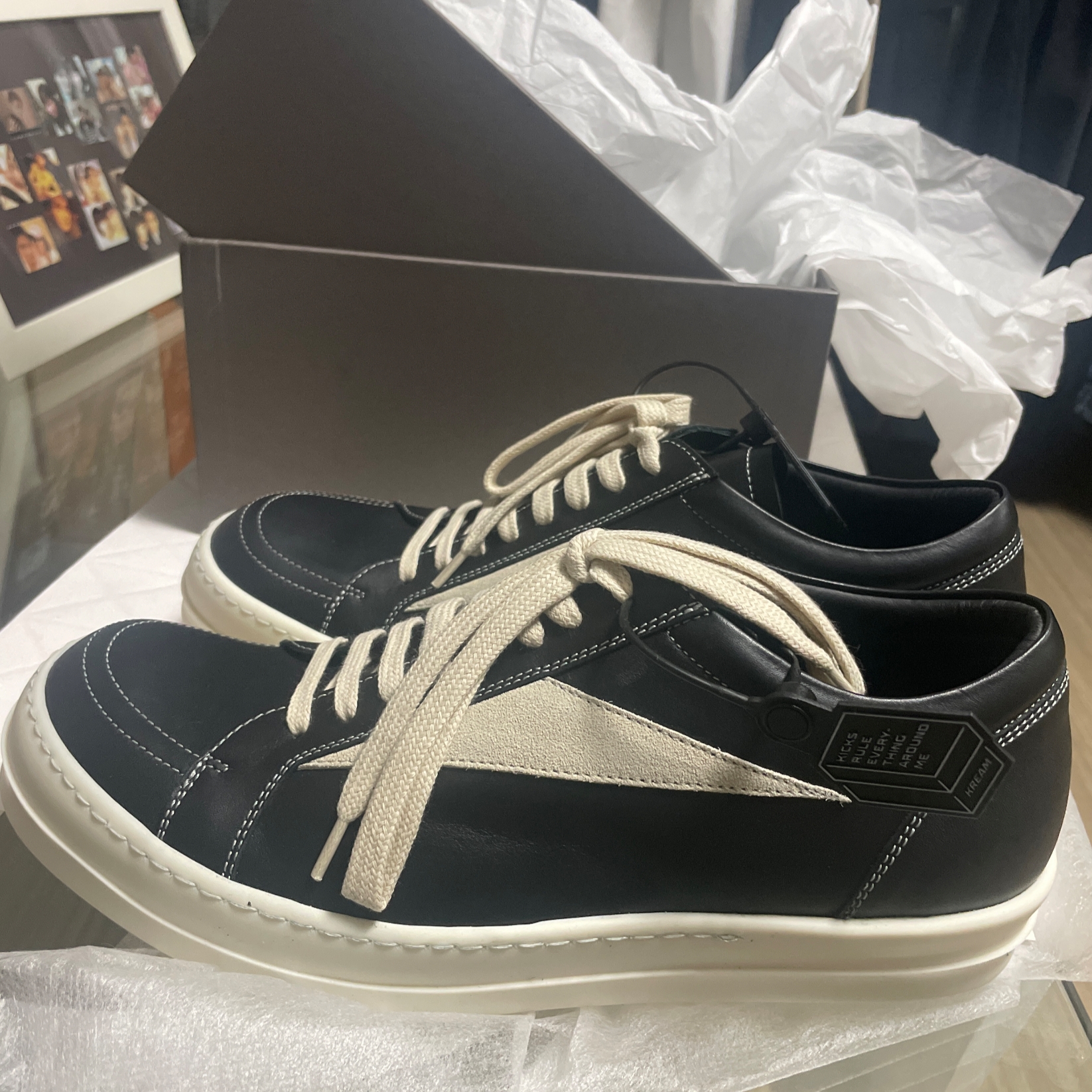 Rick Owens Luxor Vintage Sneakers Black Milk 착용 스타일