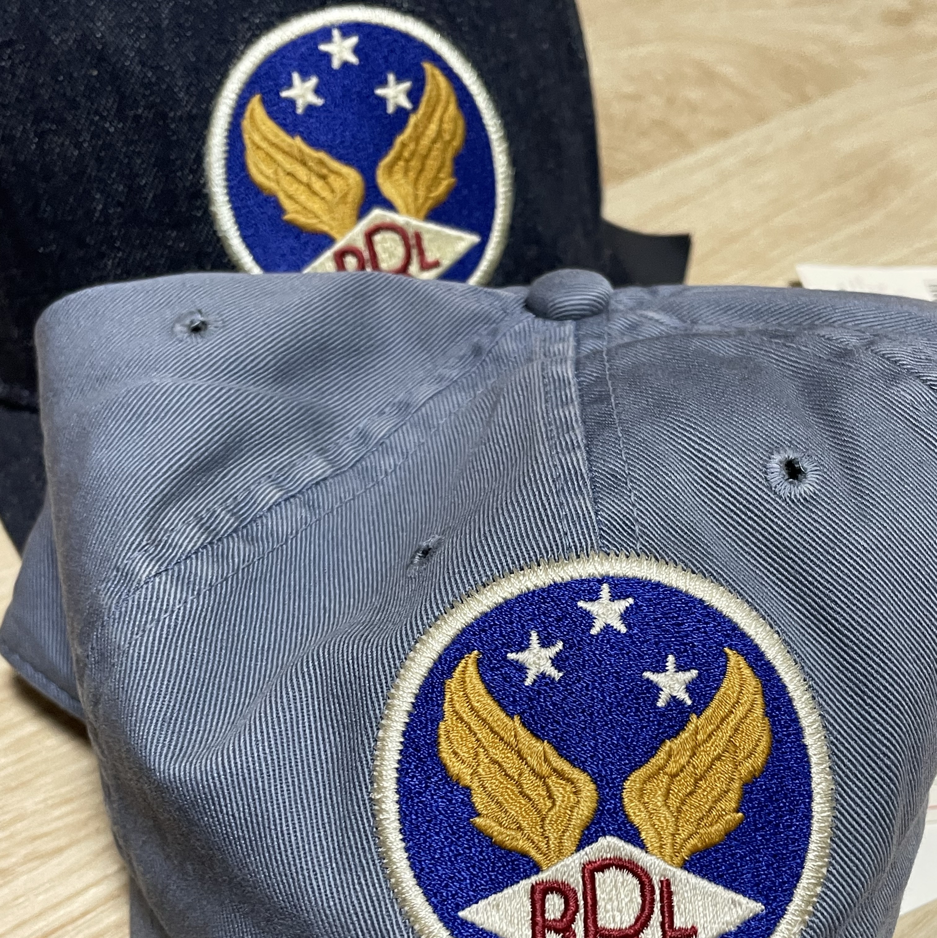 Double RL Garment Dyeing Twill Ball Cap Black, Double RL Garment Dyeing Twill Ball Cap Blue 착용 스타일