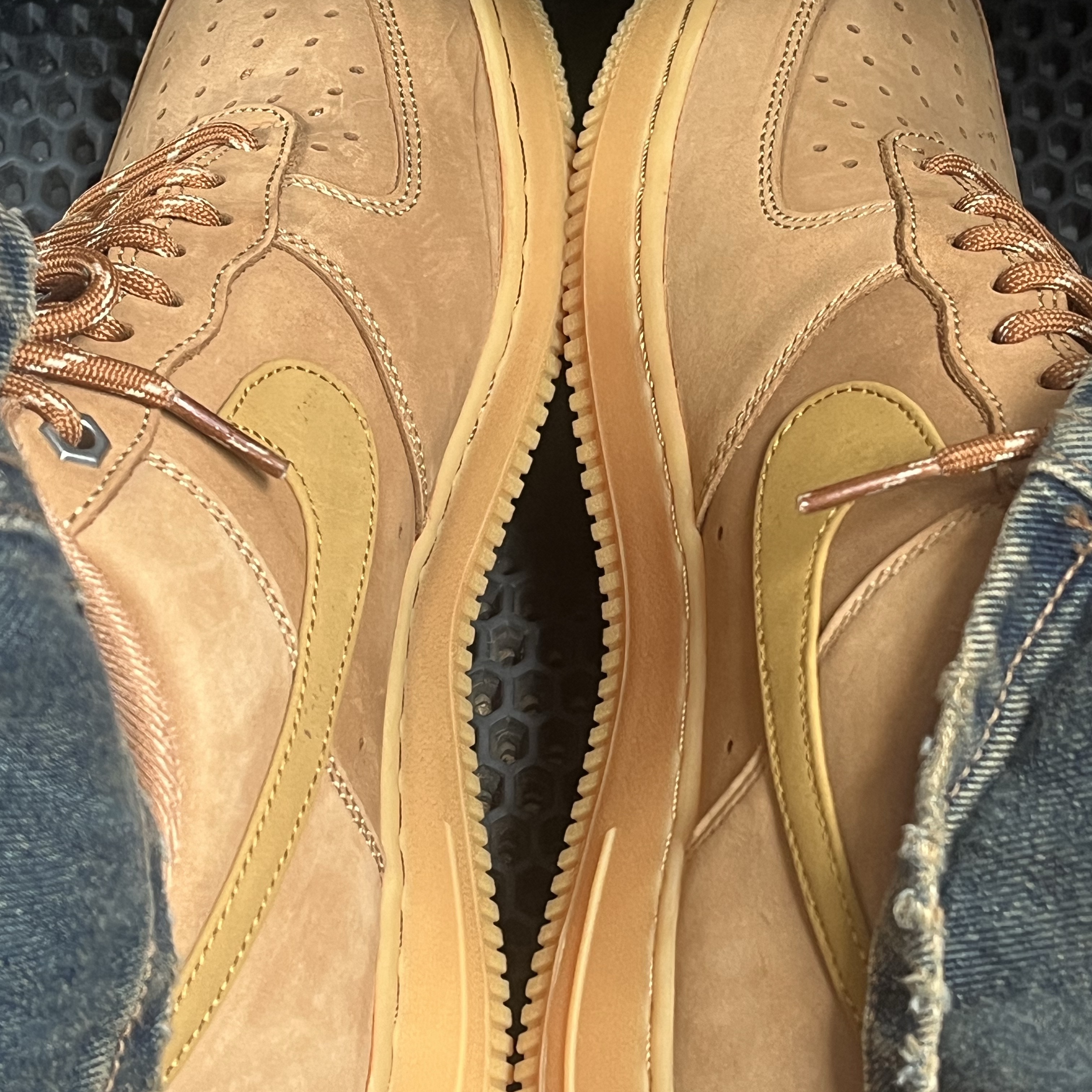 Nike Air Force 1 '07 WB Flax 착용 스타일 - 2