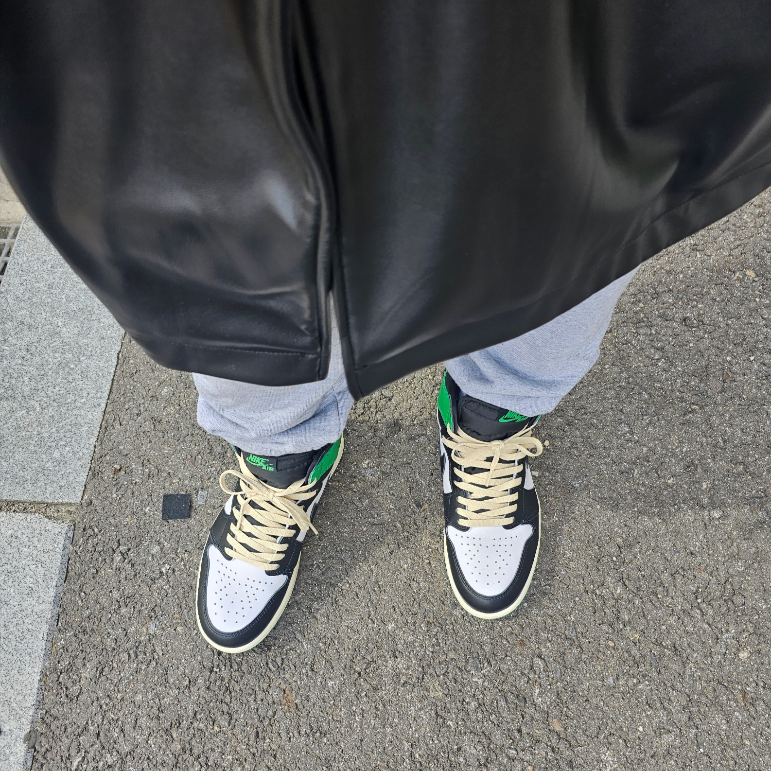 Jordan 1 Retro High OG Black and Lucky Green, (PS) Jordan 1 Retro High OG Chicago 2022 착용 스타일 - 1