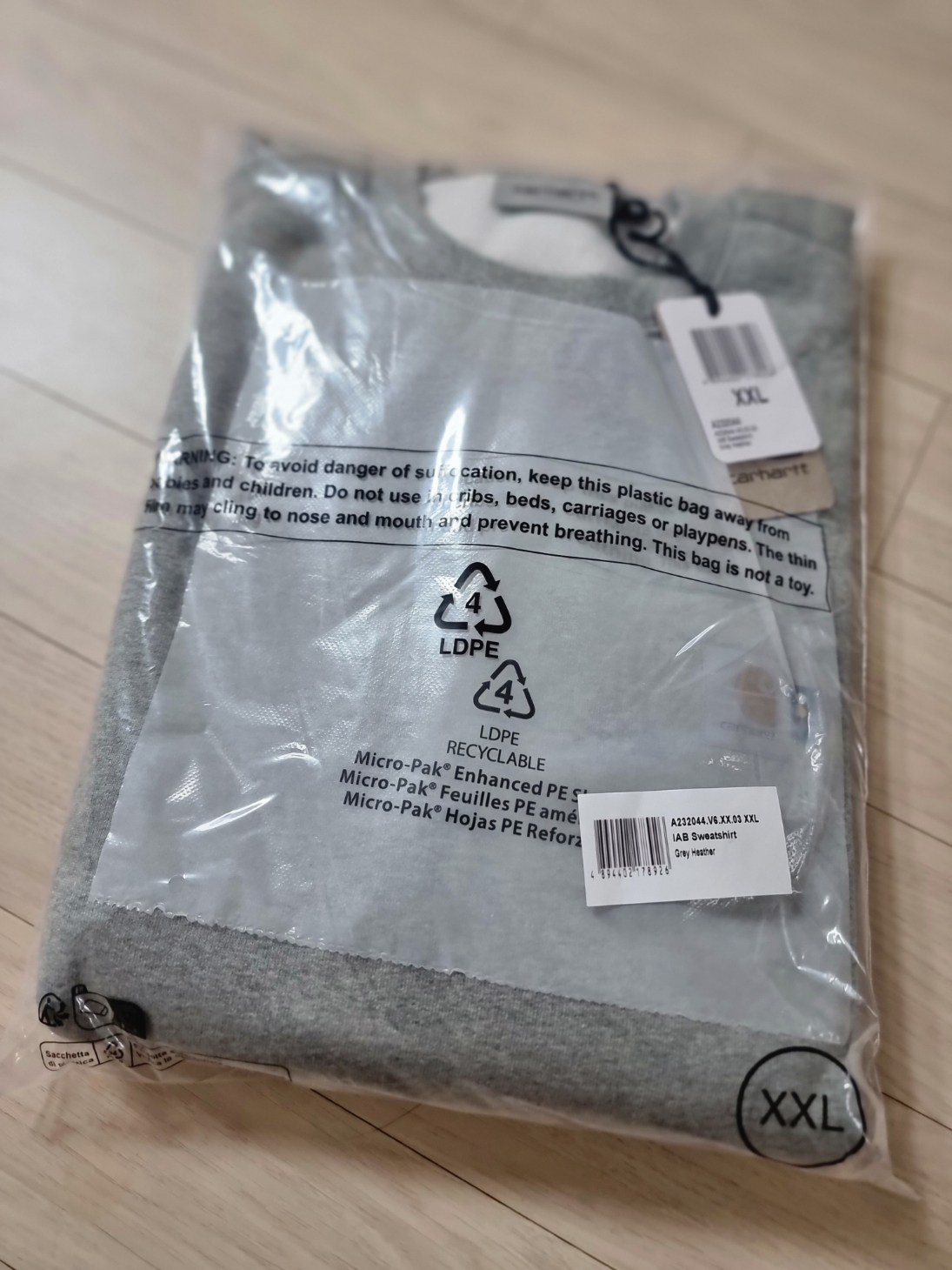 Carhartt WIP x IAB Studio Pocket Sweatshirt Grey Heather 착용 스타일