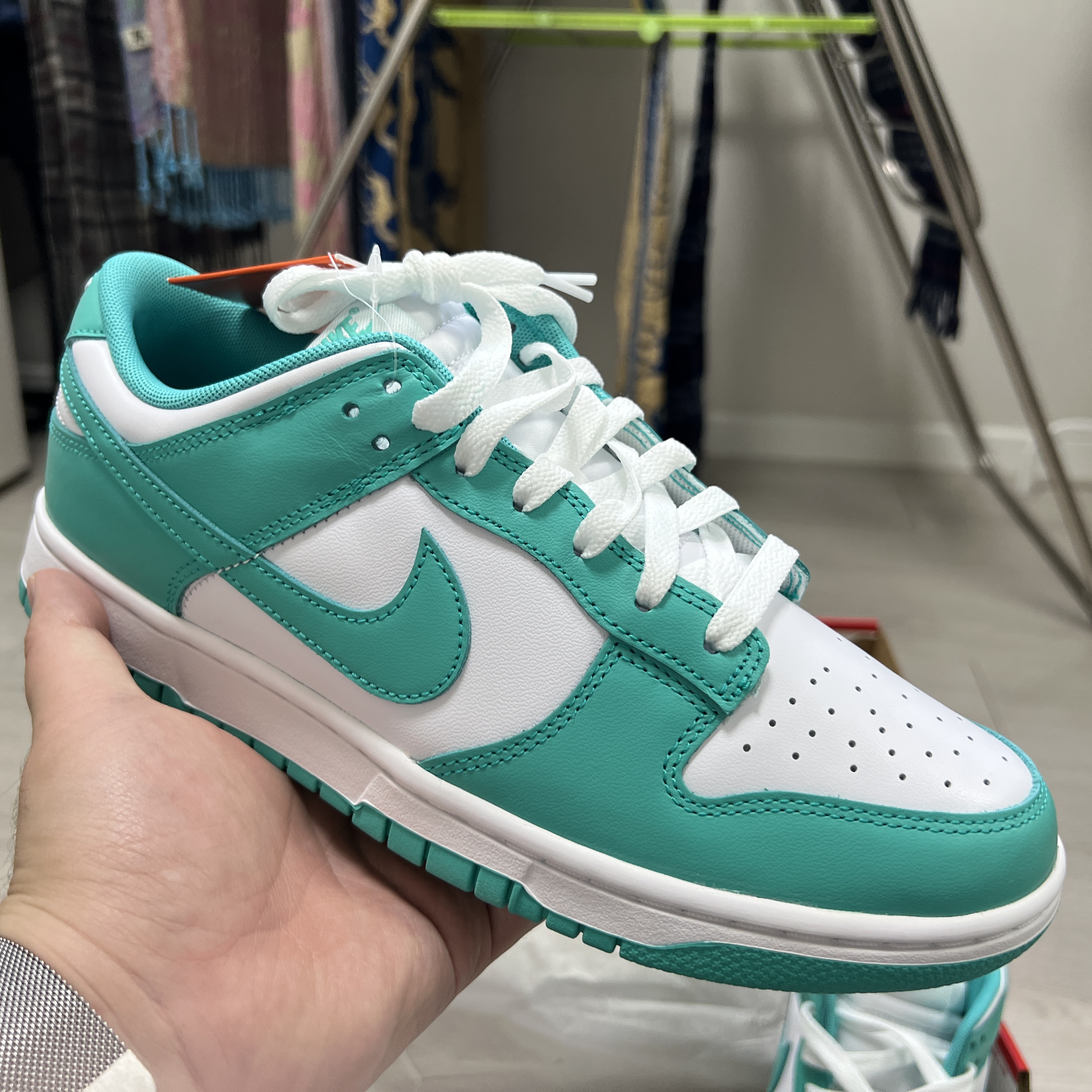 Nike Dunk Low White Clear Jade 착용 스타일 - 4