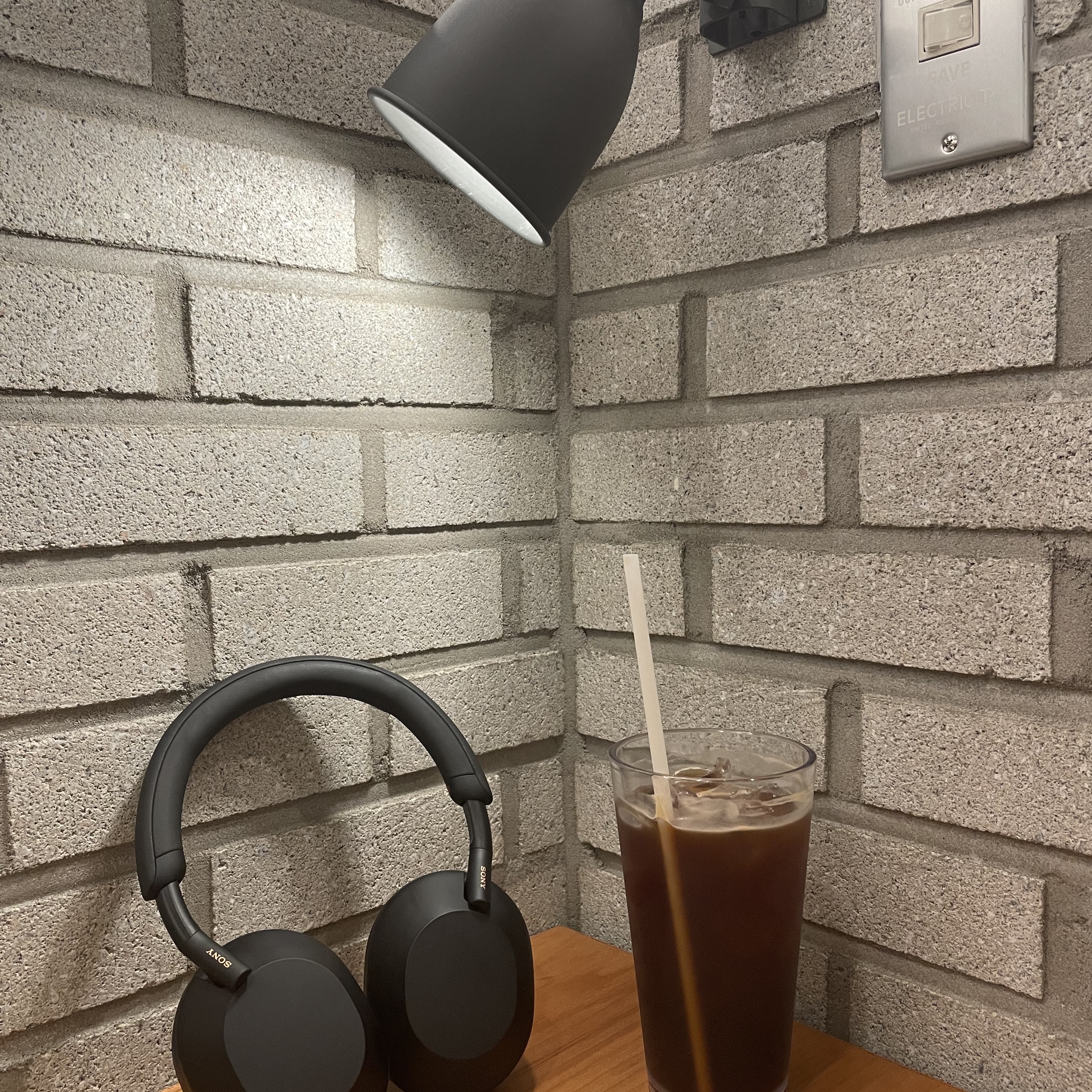 Sony WH-1000XM5 Black (Korean Ver.) 착용 스타일