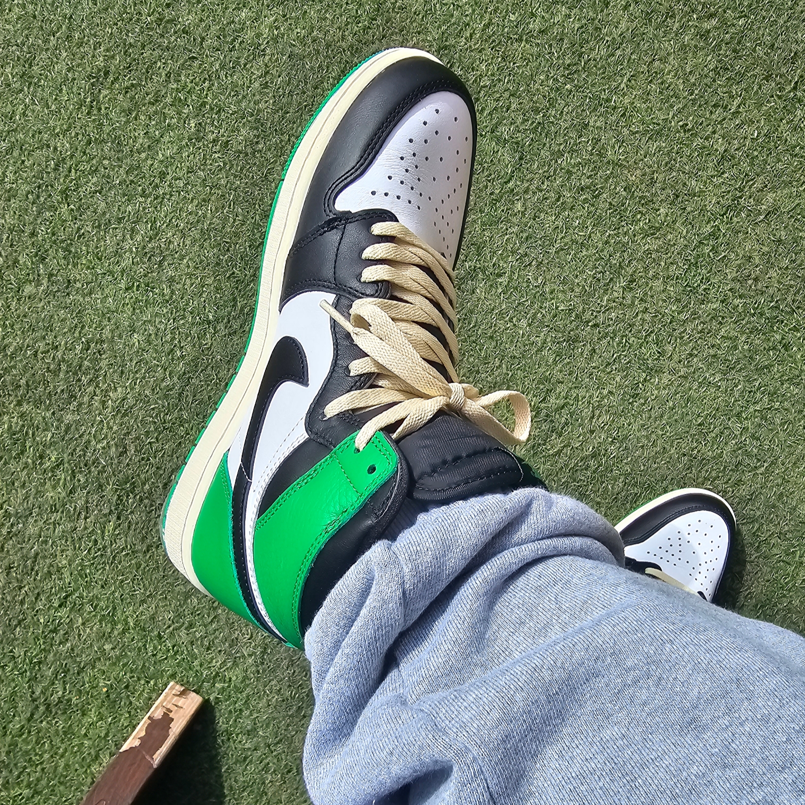 Jordan 1 Retro High OG Black and Lucky Green, (PS) Jordan 1 Retro High OG Chicago 2022 착용 스타일 - 2