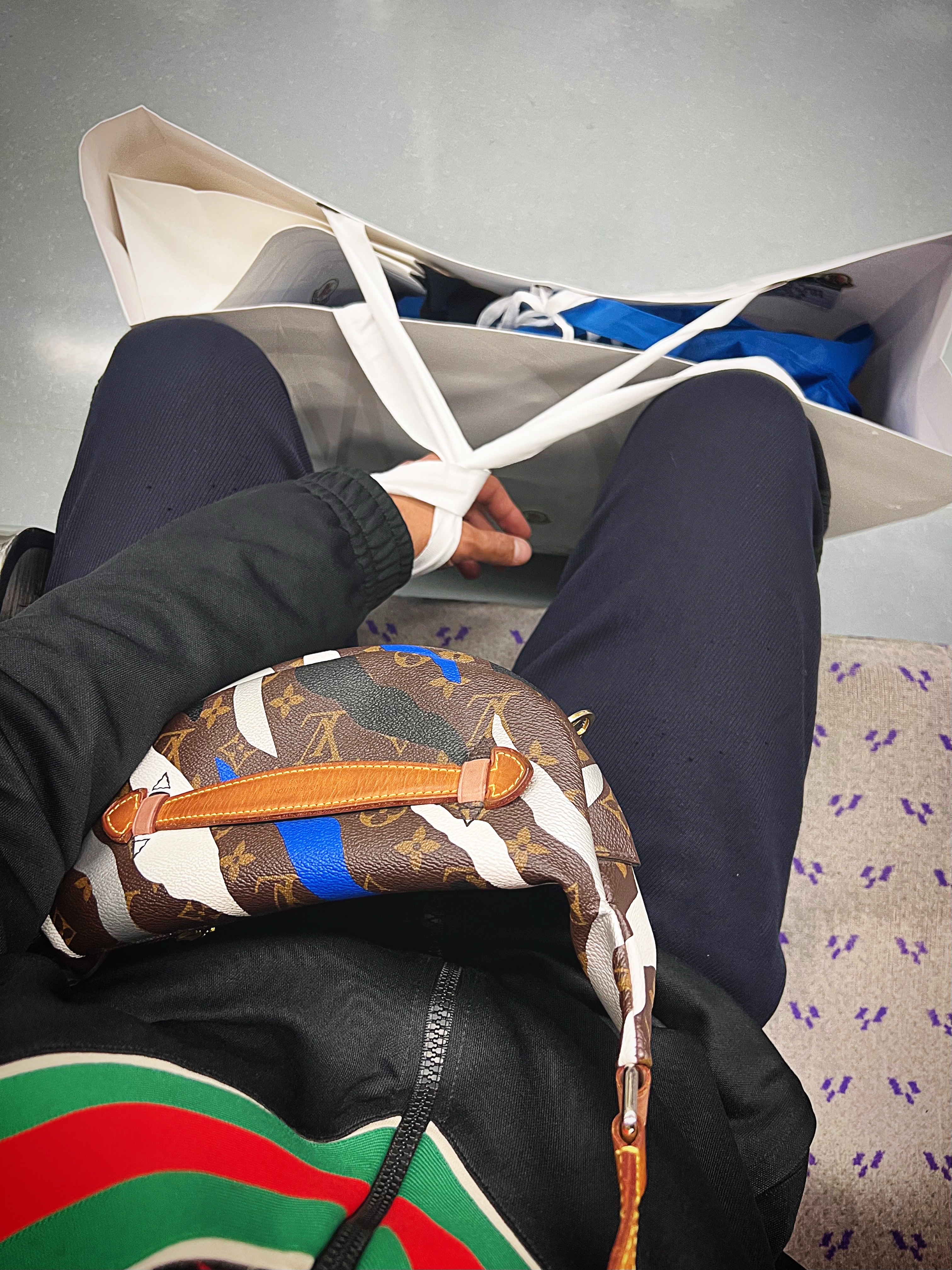 Jordan x SoleFly LS Slide SP Black and Sport Red, Moncler x Adidas Chambery Short Down Jacket Blue - 23FW 착용 스타일 - 4