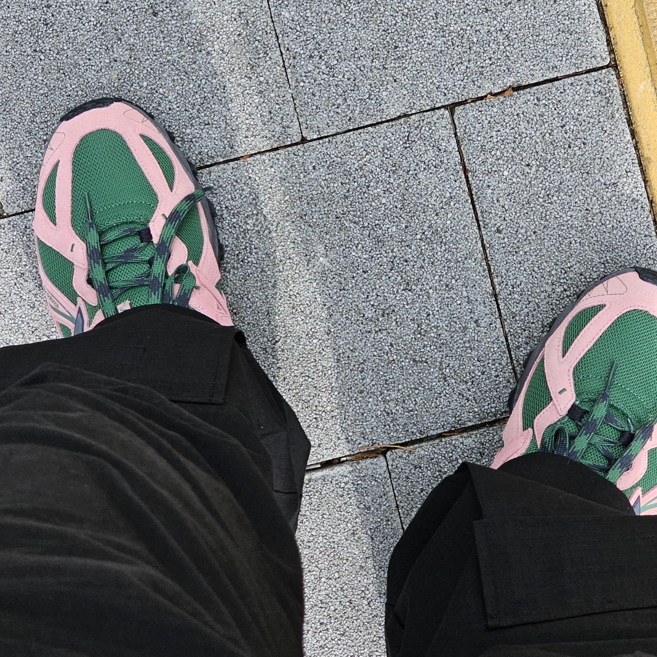 New Balance ML610T Pink Moon - D Standard 착용 스타일