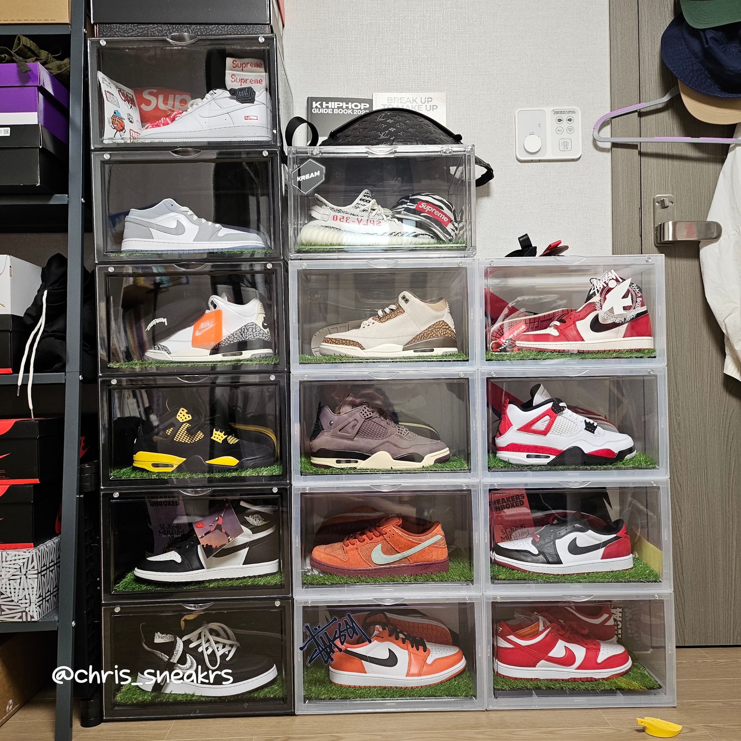 Nike x Supreme Air Force 1 Low White, Adidas Yeezy Boost 350 V2 Zebra 2022/2023 착용 스타일