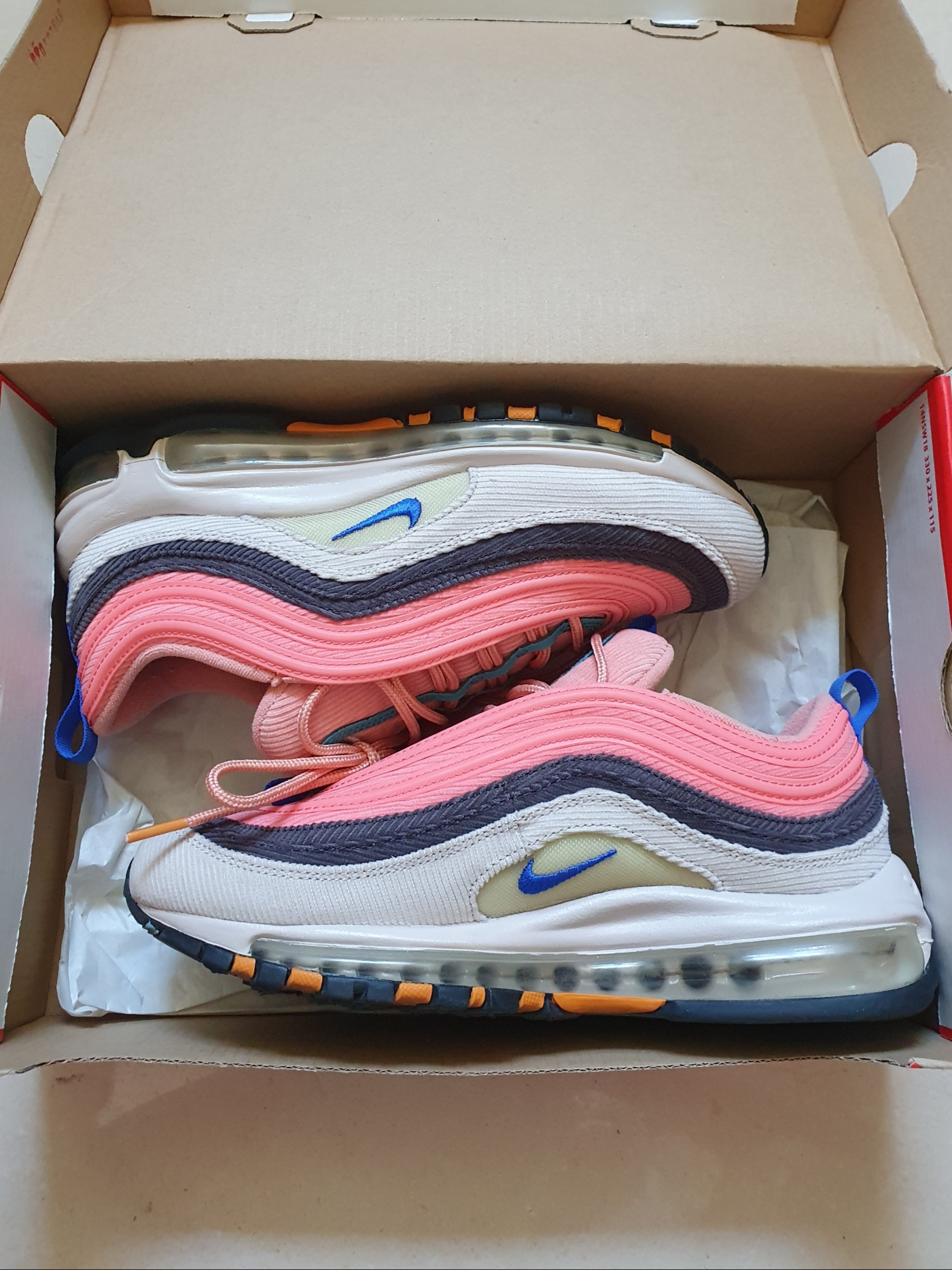 Nike Air Max 97 Corduroy Desert Sand 착용 스타일 - 1