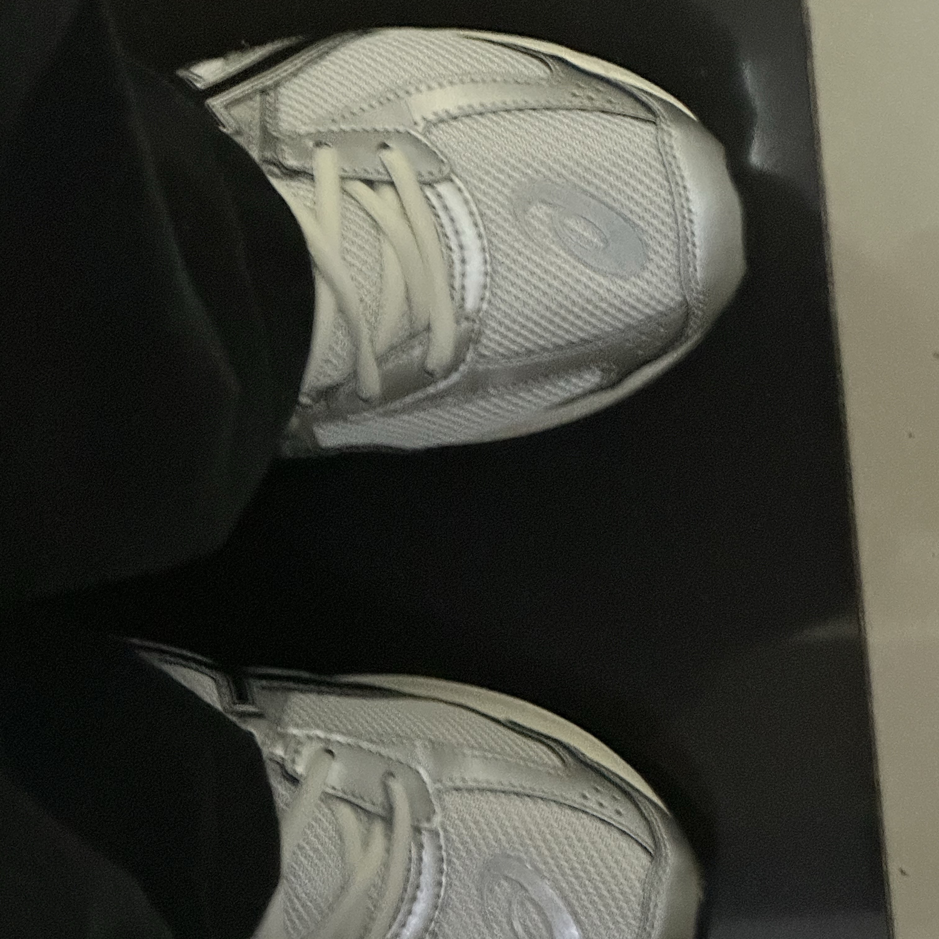 Asics Jog 100 S White Black - 2E Wide 착용 스타일