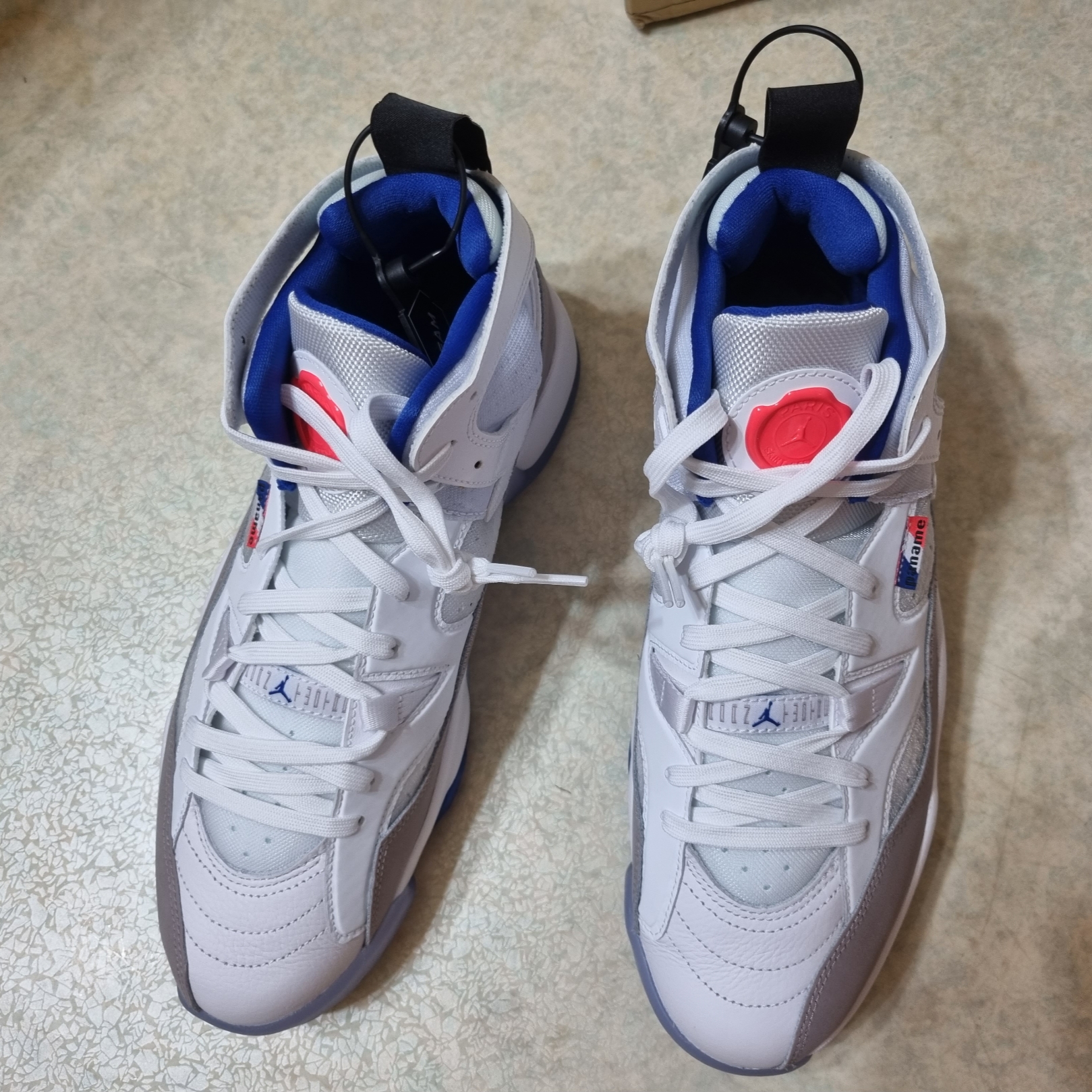 Jordan x Paris Saint-Germain Jumpman Two Trey White 착용 스타일 - 2