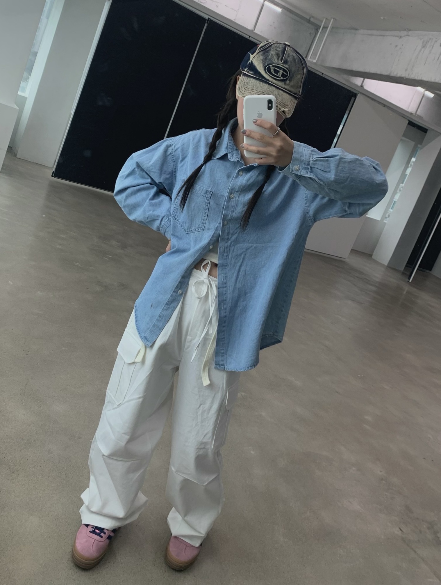 Diesel C-Seymon Treated Denim Baseball Cap Blue White, (W) Adidas Gazelle Bold Pink Glow Victory Blue 착용 스타일 - 1