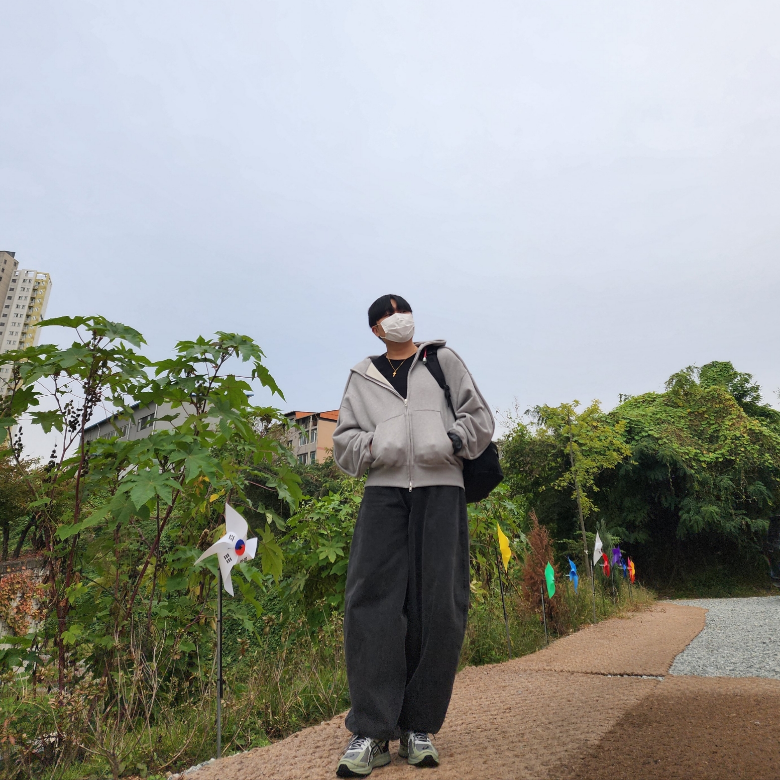 Asics Jog 100 S Sheet Rock - 2E Wide, Casio G-Shock x Supreme x The North Face DW-6900 Black 착용 스타일 - 2
