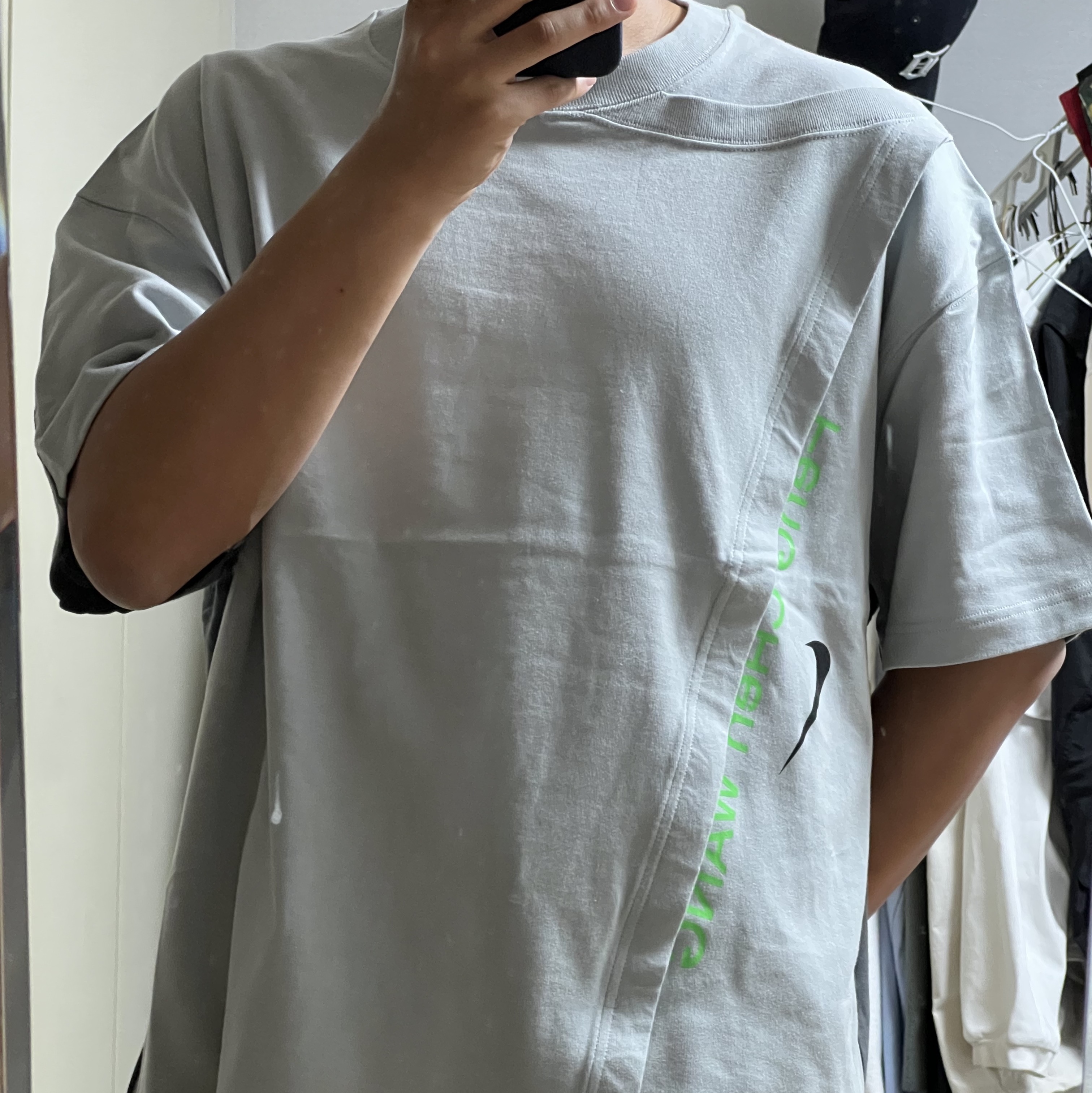 Nike x Feng Chen Wang Pro T-Shirt Light Smoke Grey (DV4011-077) 착용 스타일