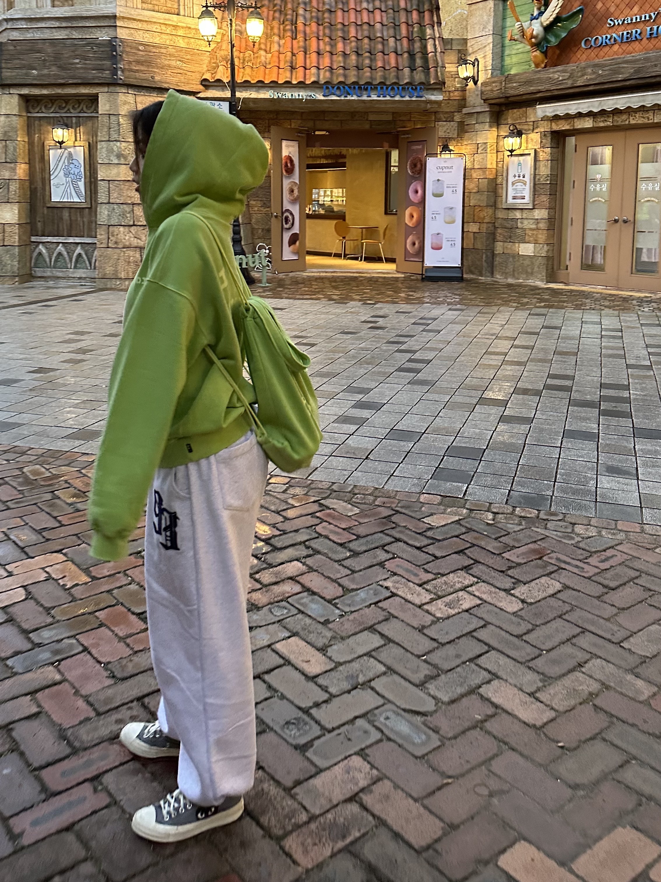 IAB Studio Pigment Hoodie & Sack Apple Green, Converse x Play Comme des Garcons Chuck 70 Ox Steel Gray 착용 스타일 - 2