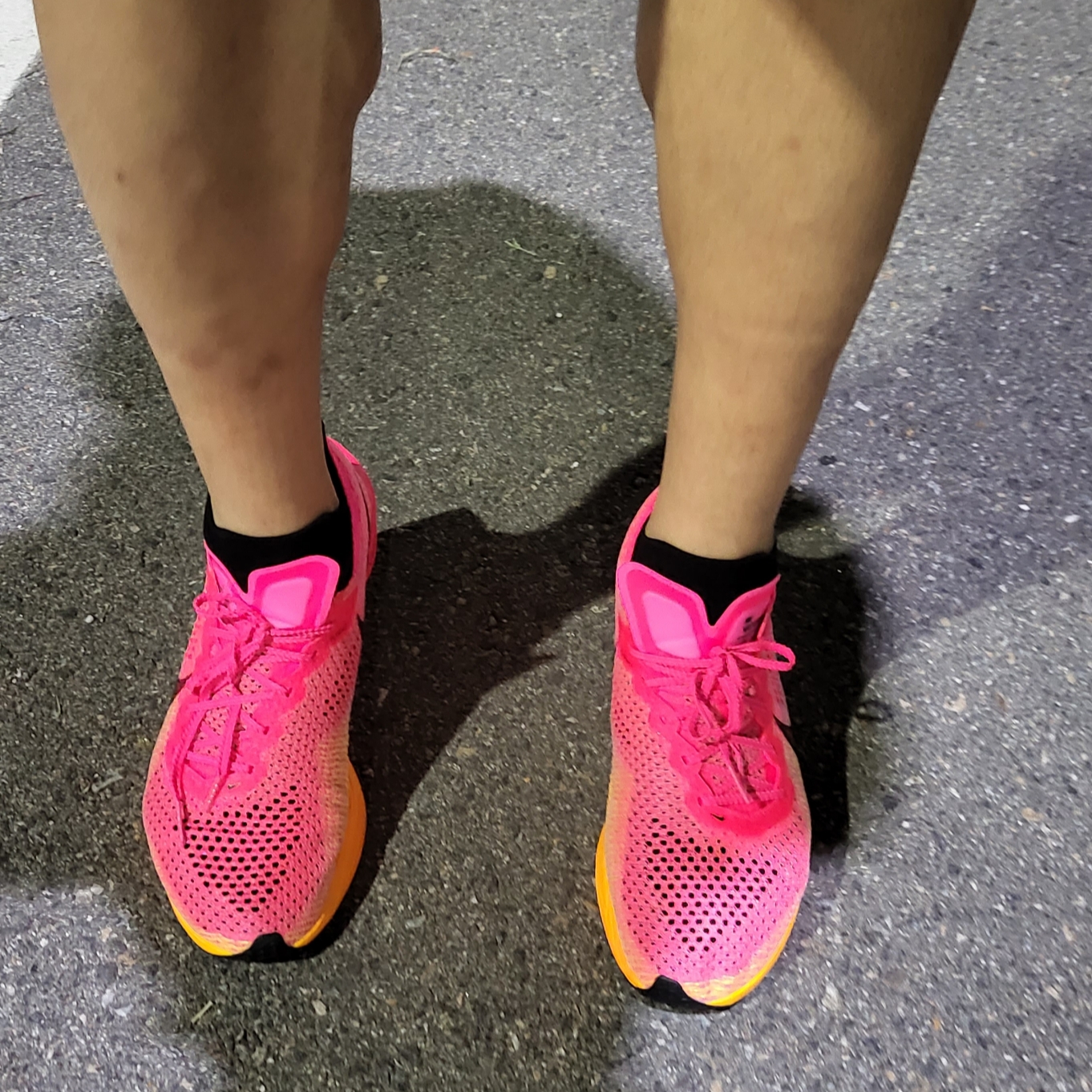 Nike ZoomX Vaporfly Next% 3 Hyper Pink 착용 스타일 - 1