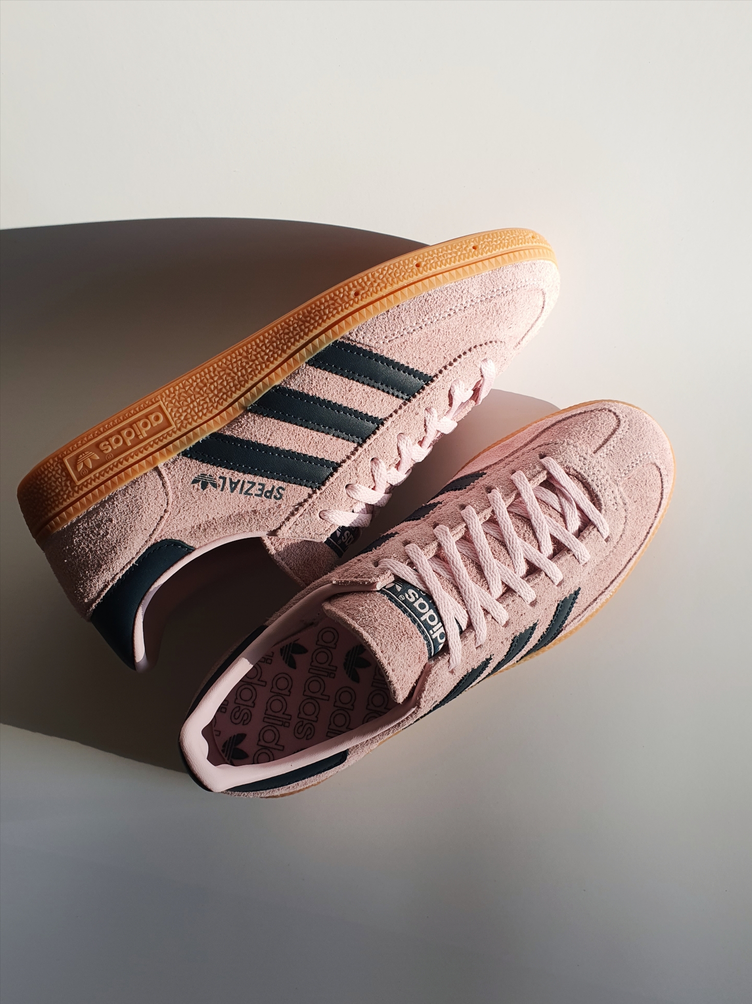(W) Adidas Spezial Handball Clear Pink 착용 스타일