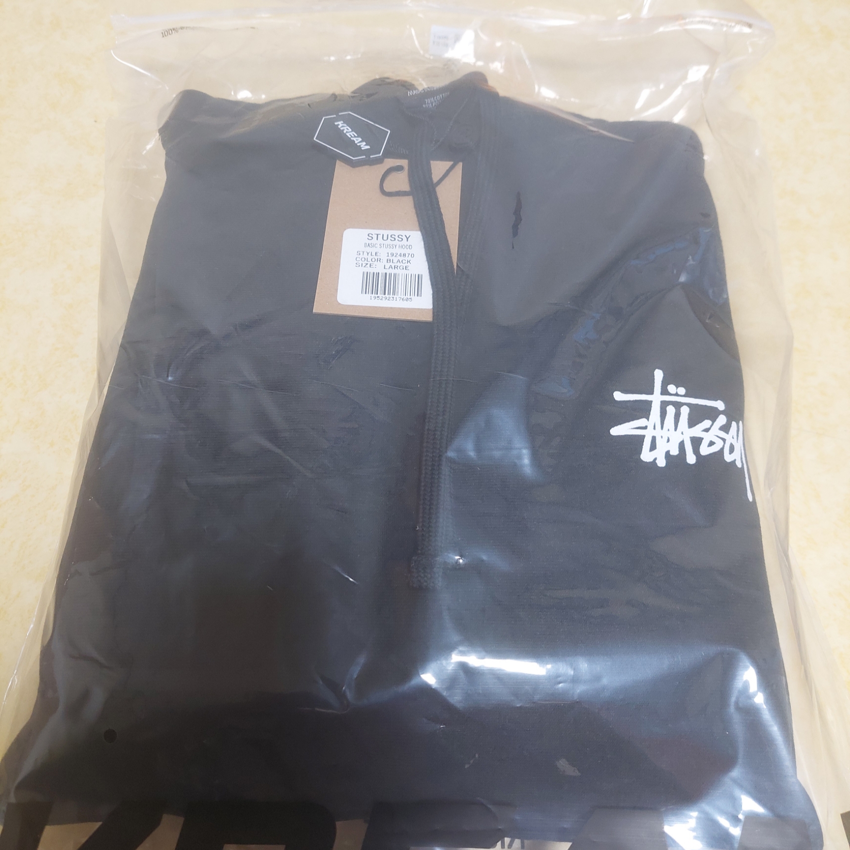 Stussy Basic Stussy Hoodie Black 2023 착용 스타일