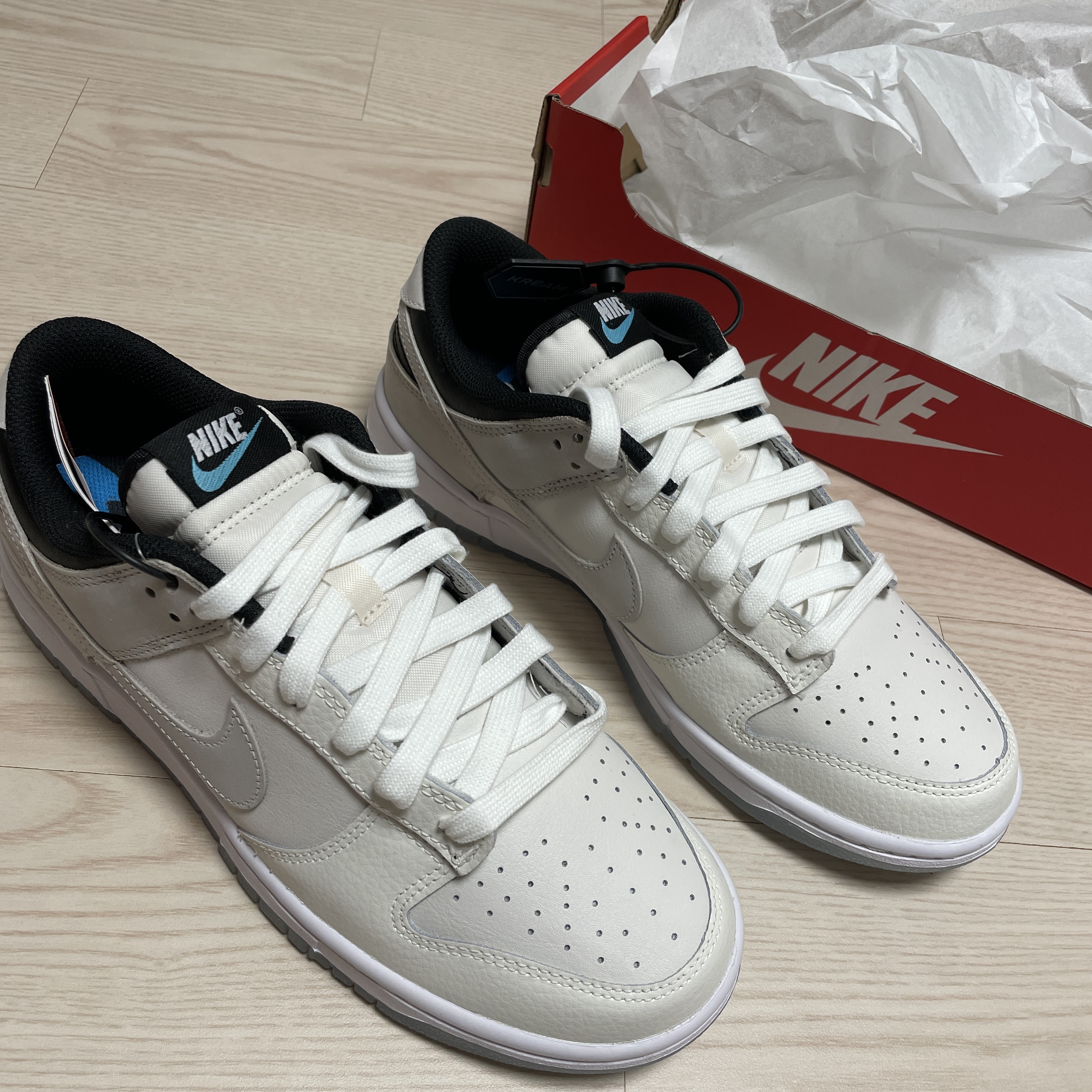 (W) Nike Dunk Low SE Phantom Sail 착용 스타일