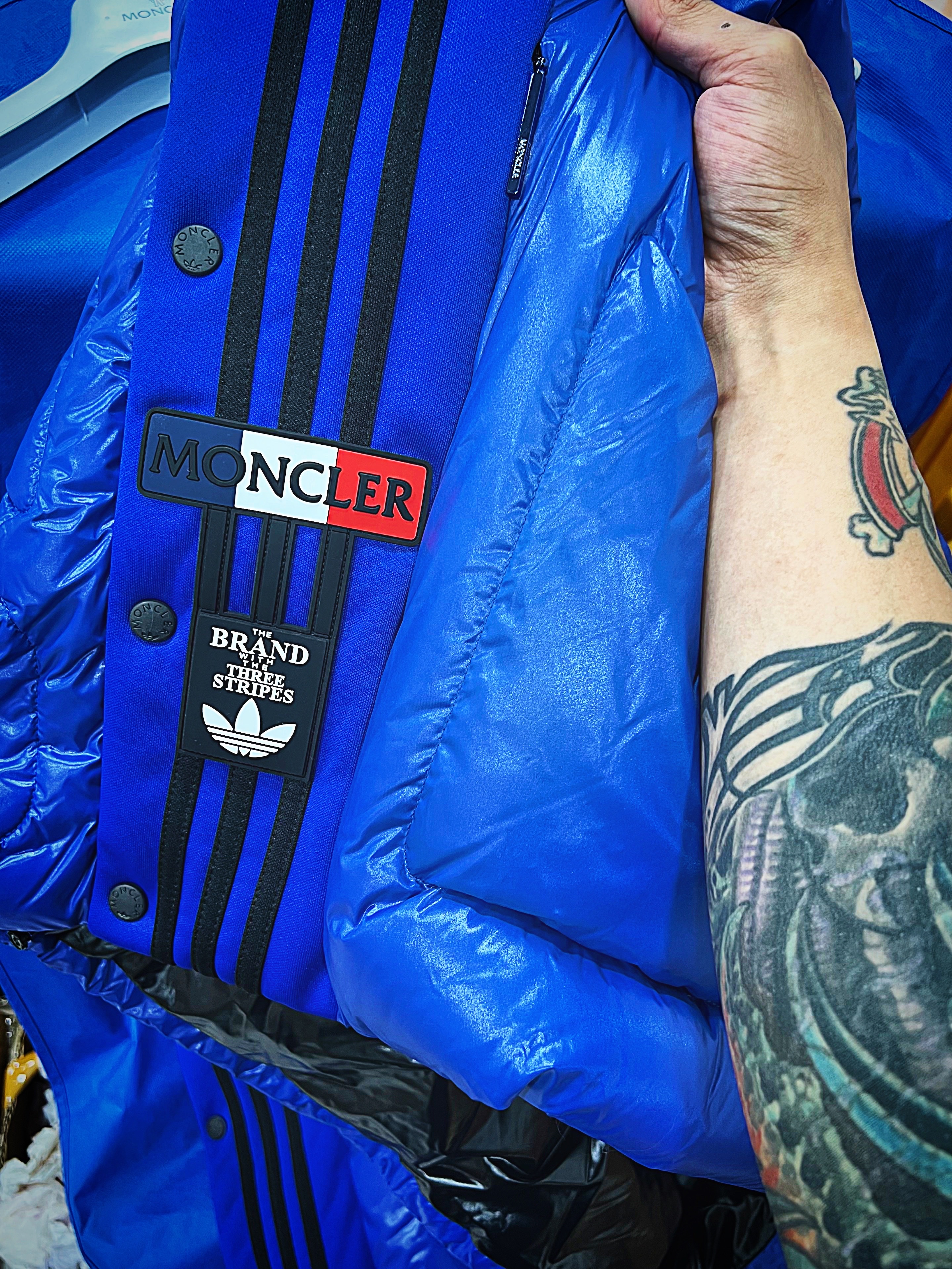 Jordan x SoleFly LS Slide SP Black and Sport Red, Moncler x Adidas Chambery Short Down Jacket Blue - 23FW 착용 스타일 - 8