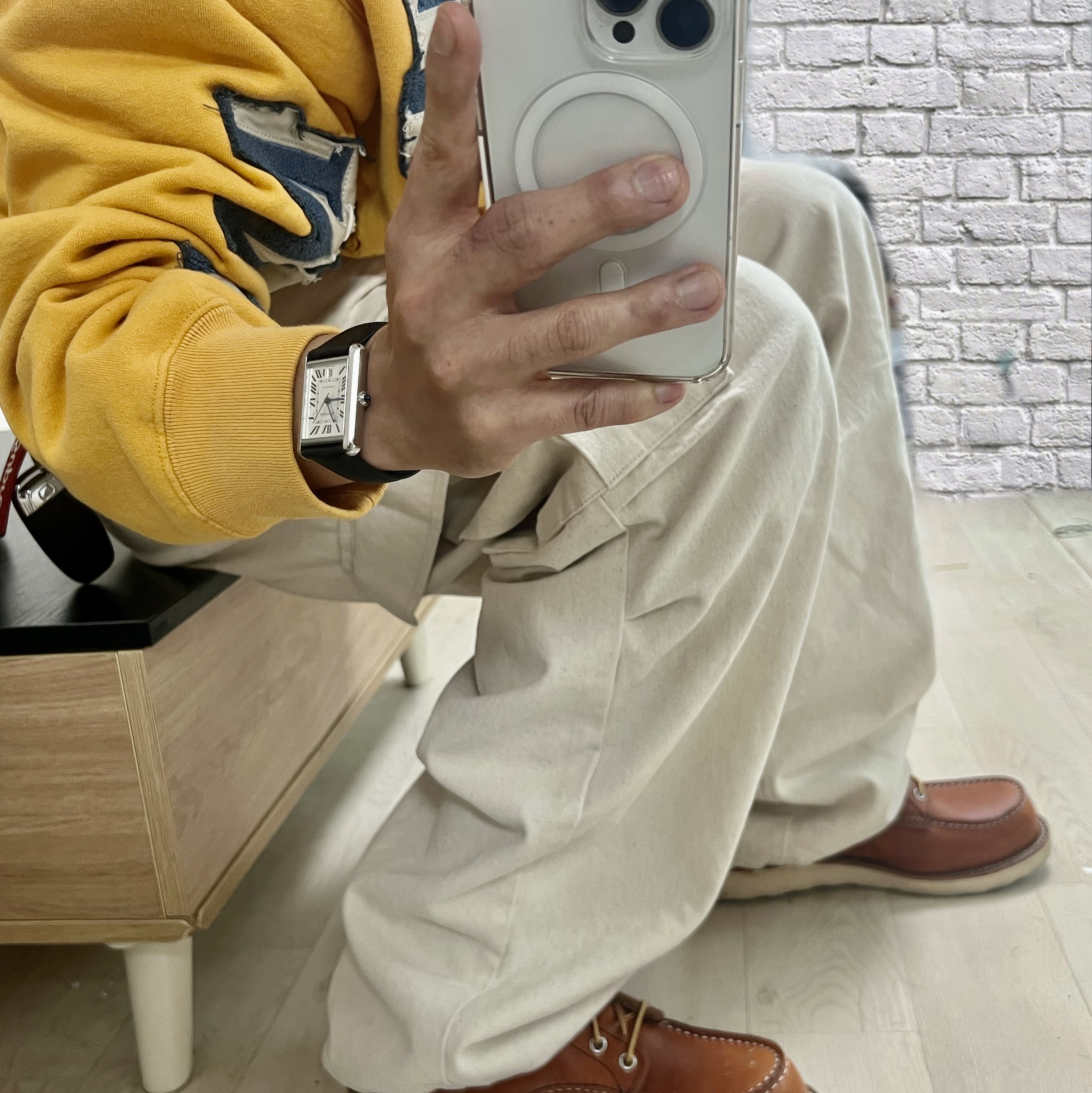Supreme Washed Panther Hooded Sweatshirt Dusty Gold - 23FW, Cartier Tank Must Watch Extra Large Automatic Steel Calfskin Black 착용 스타일