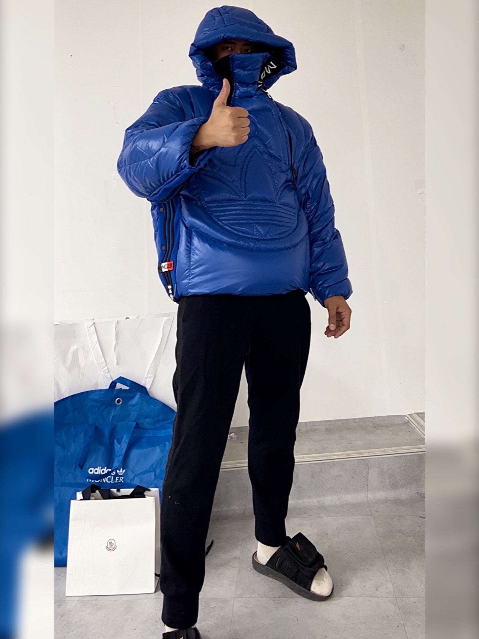 Jordan x SoleFly LS Slide SP Black and Sport Red, Moncler x Adidas Chambery Short Down Jacket Blue - 23FW 착용 스타일 - 7