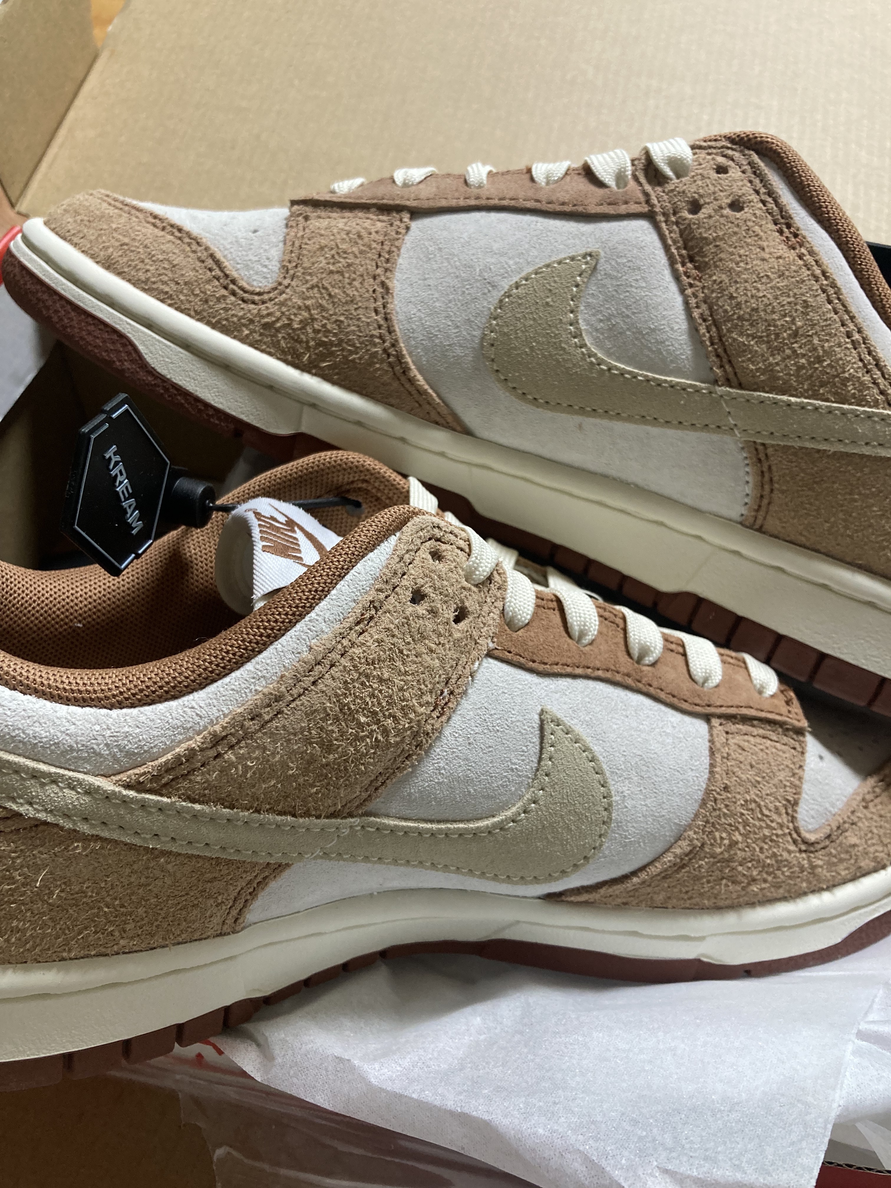 Nike Dunk Low Pro Premium Medium Curry 착용 스타일