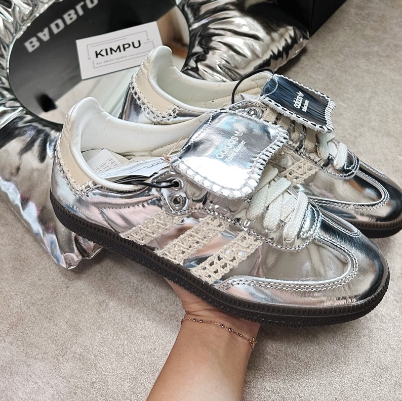 Adidas x Wales Bonner Samba Silver Metallic 착용 스타일
