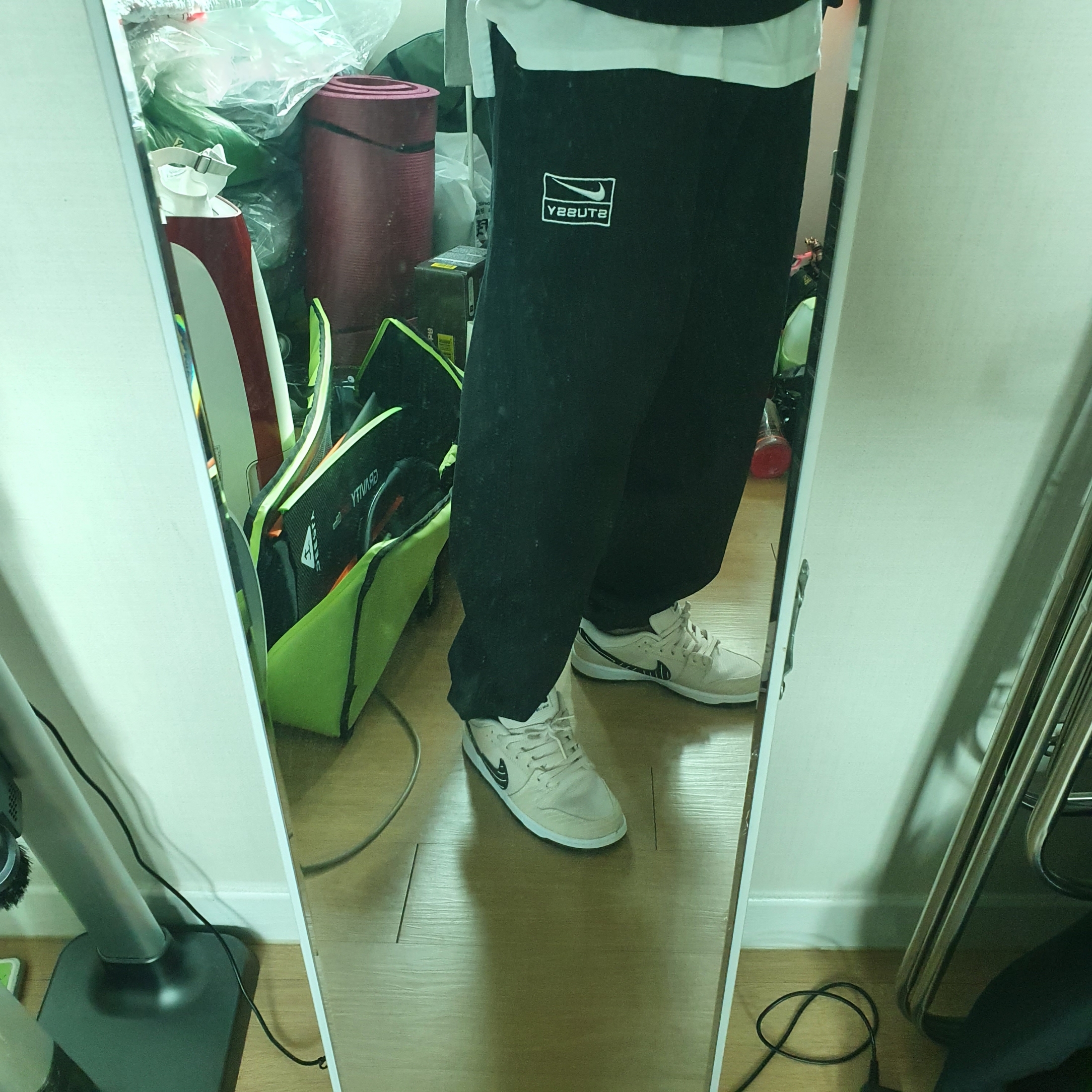Nike x Stussy NRG Washed Fleece Pants Black (DO5296-010) 착용 스타일