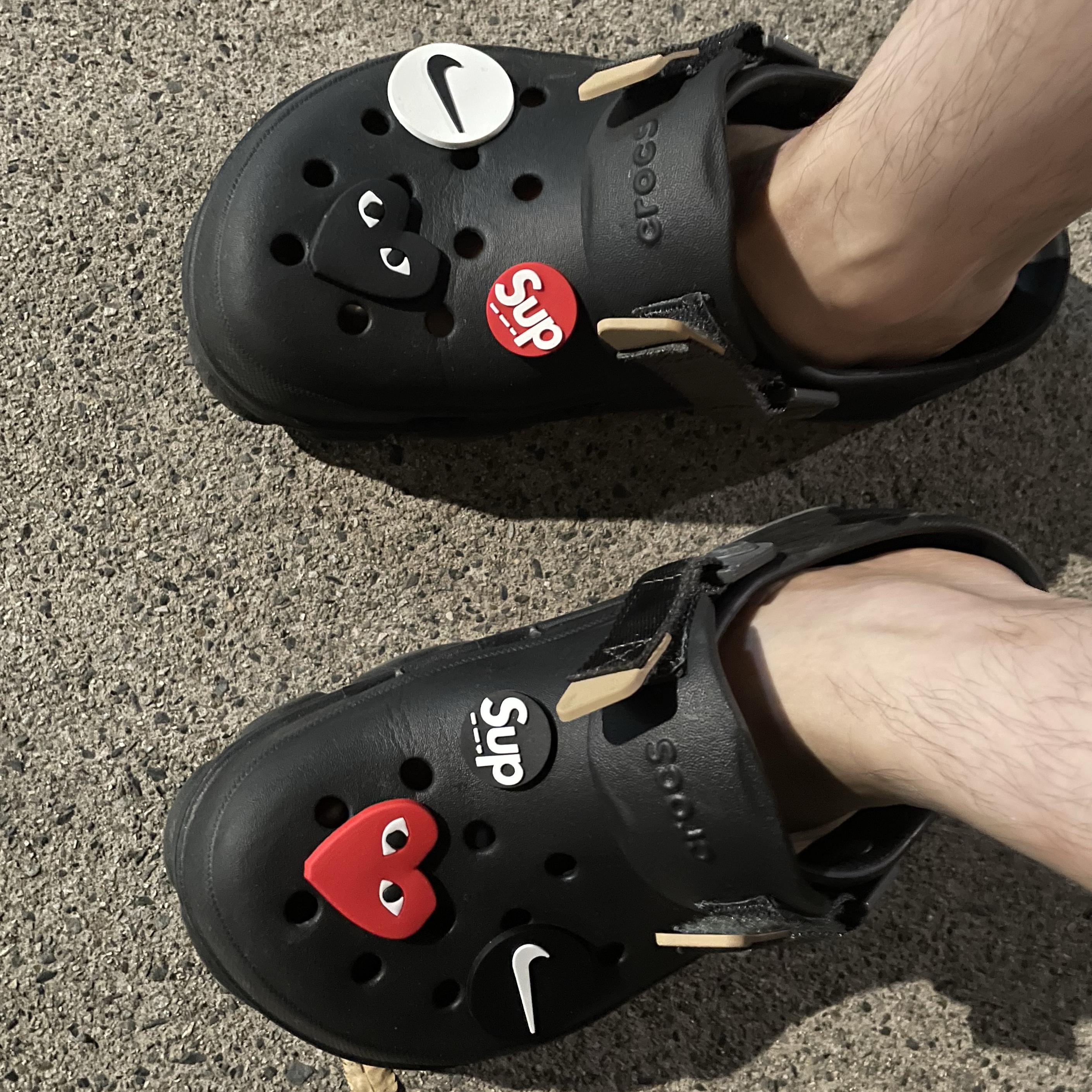 Crocs All Terrain Clog Black 착용 스타일 - 2