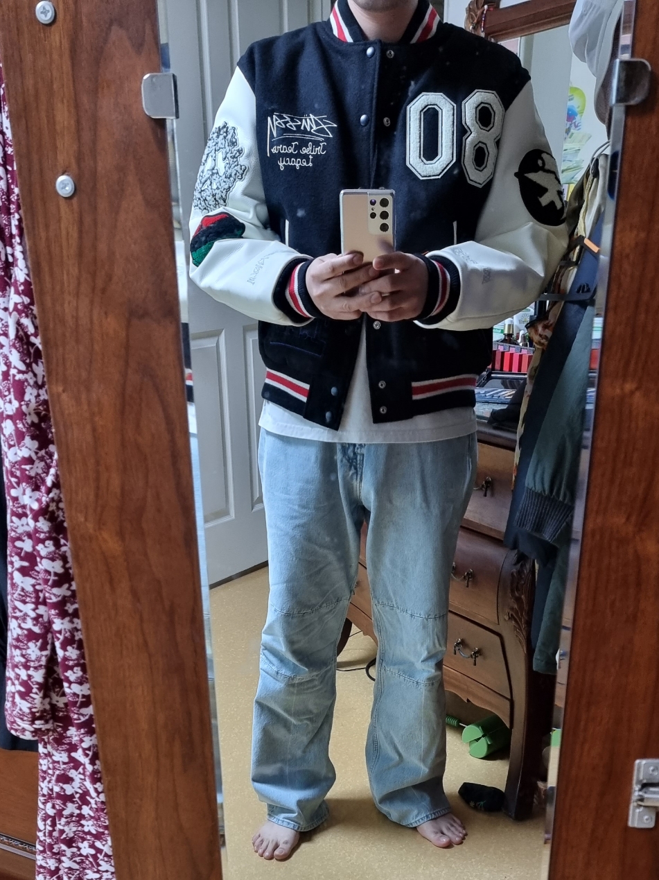 Stussy x Our Legacy x Denim Tears TTL Varsity Jacket Black 착용 스타일 - 2