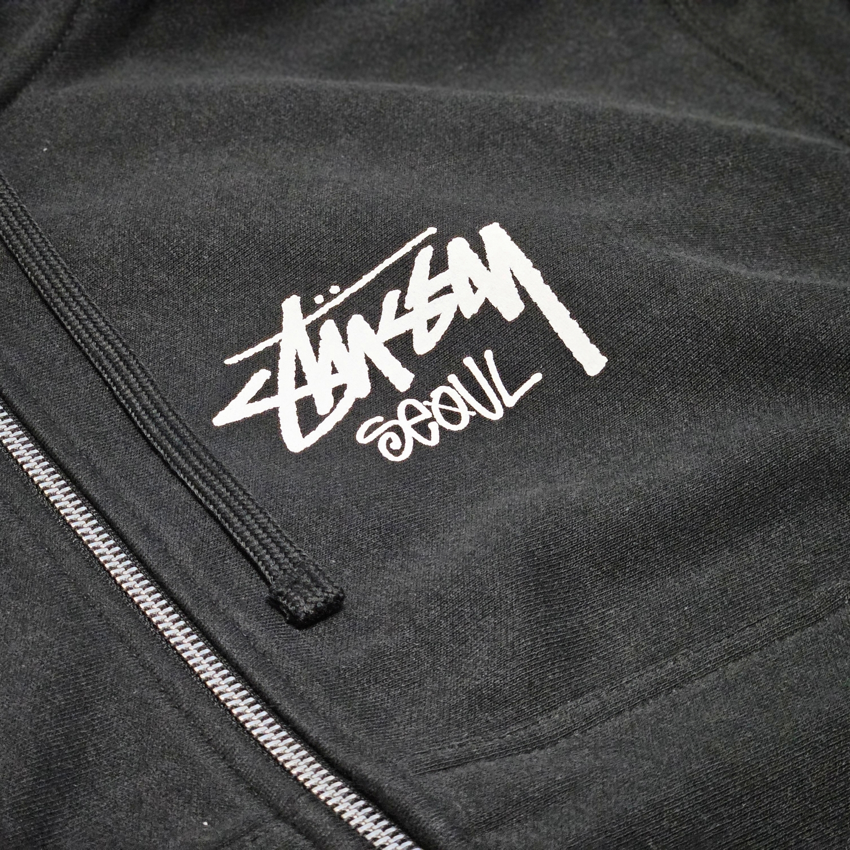Stussy Stock Seoul Zip Hood Black 2023 착용 스타일 - 8