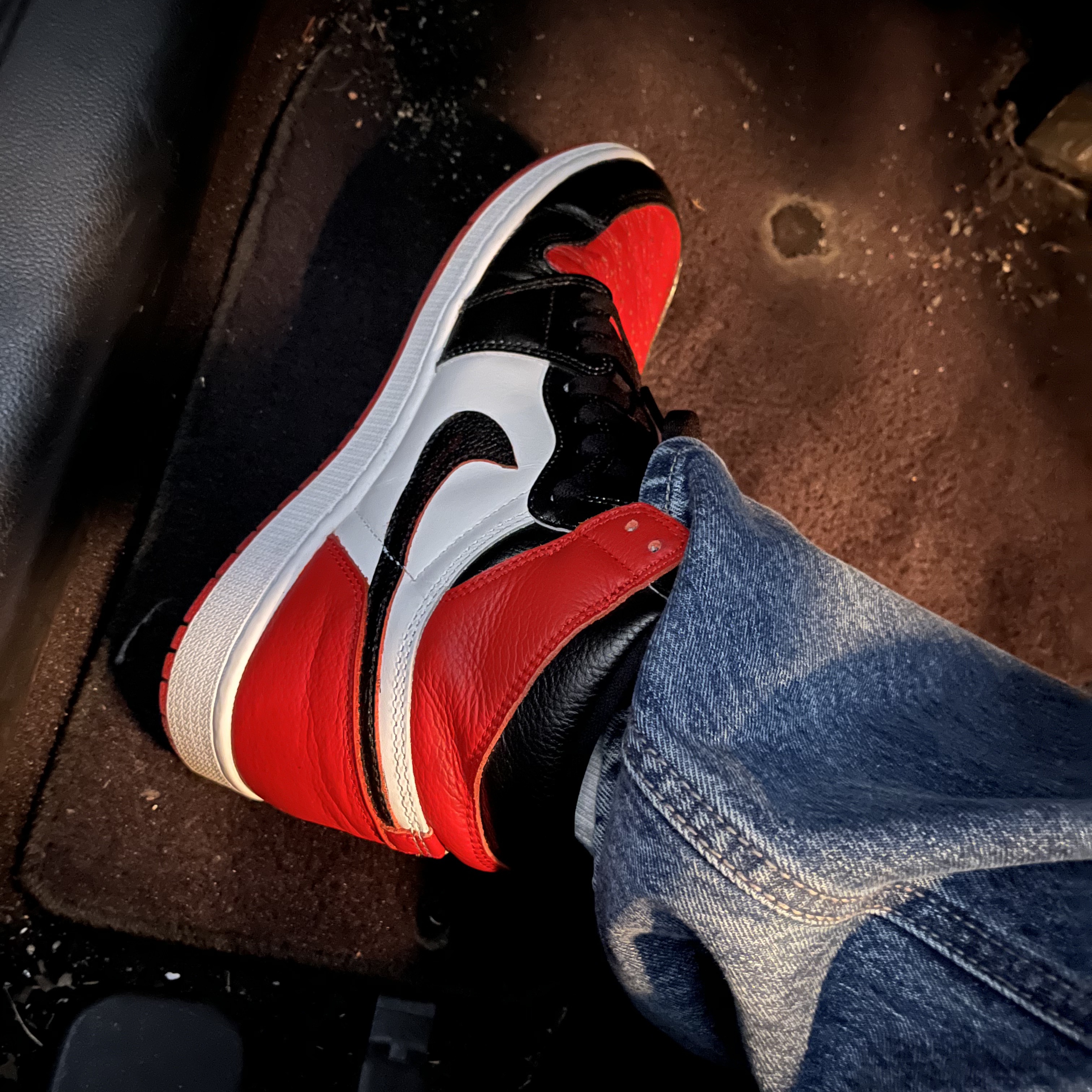 Jordan 1 Retro High OG Heritage 착용 스타일