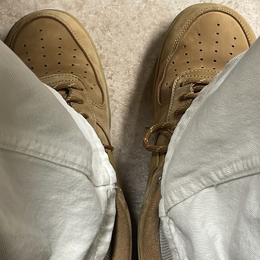 Nike Air Force 1 '07 WB Flax 착용 스타일