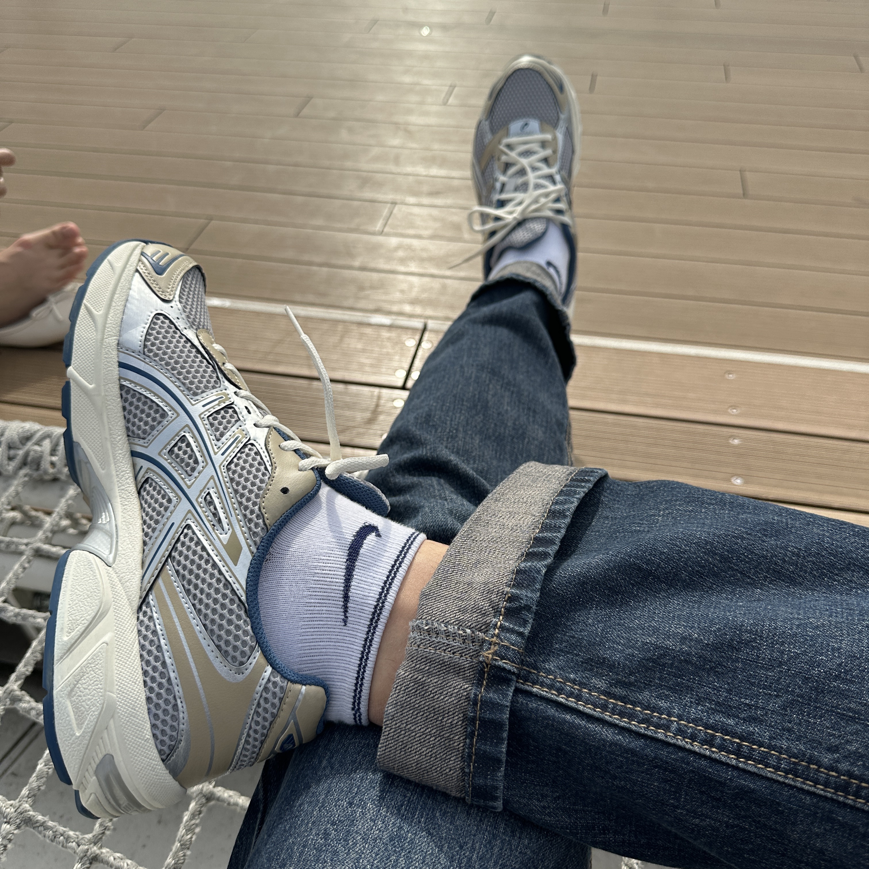 Asics Gel-1130 Oyster Grey Pure Silver 착용 스타일