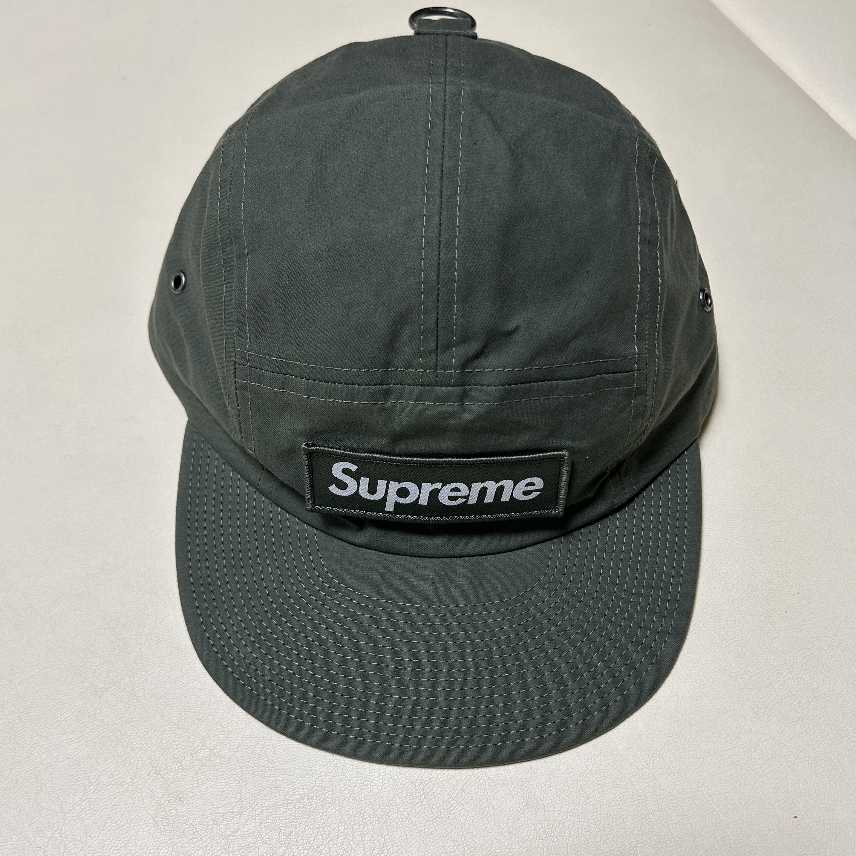 Supreme Waxed Cotton Camp Cap Olive - 23FW 착용 스타일 - 1
