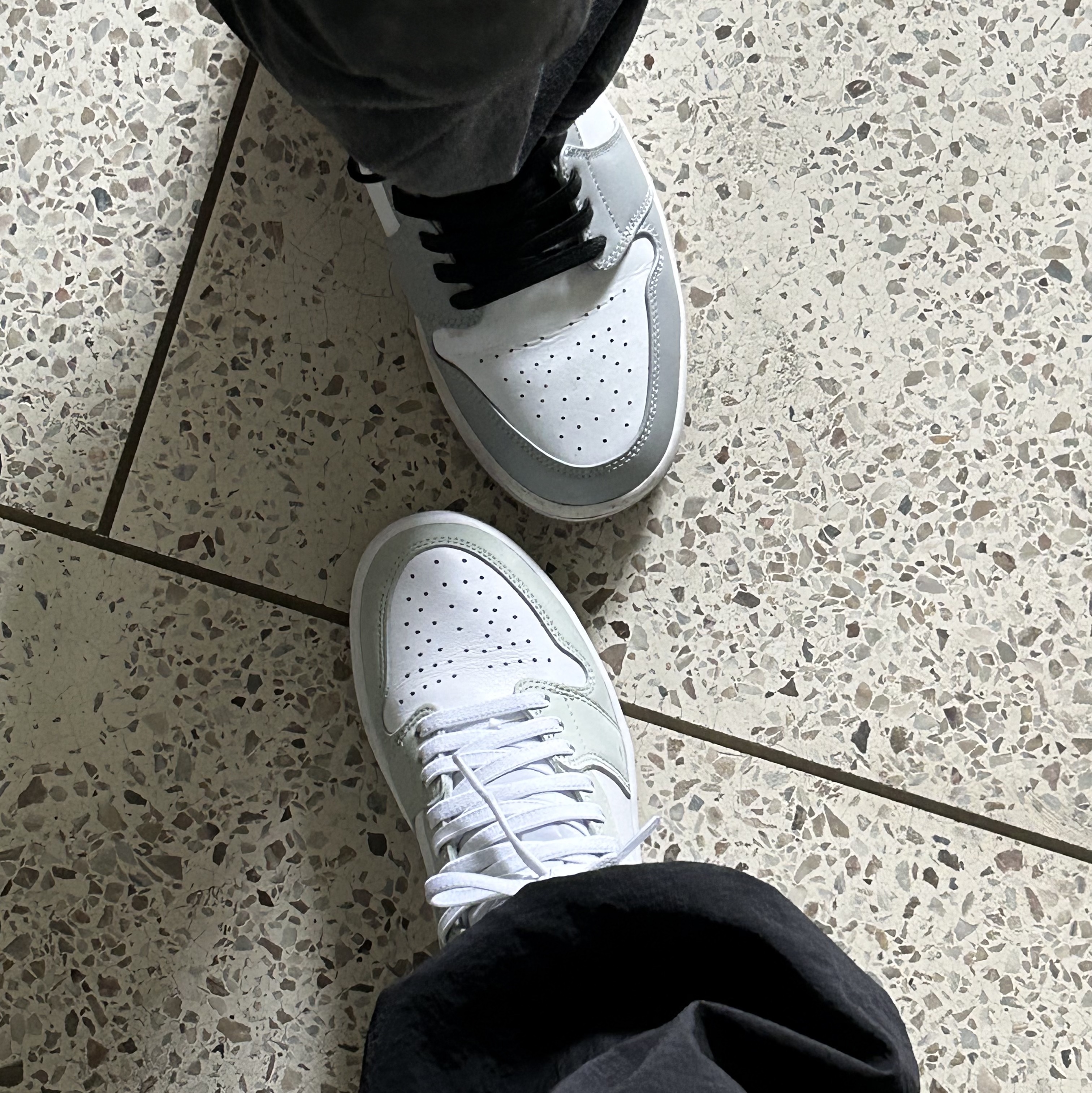 Jordan 1 Mid Light Smoke Grey, (W) Jordan 1 Retro High OG Seafoam 착용 스타일