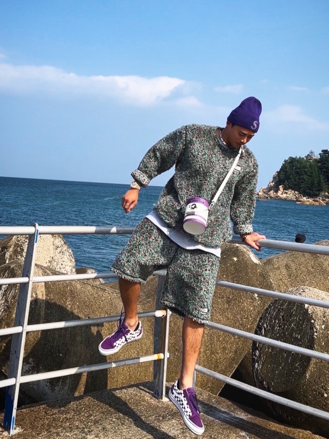 Supreme New Era Swarovski S Logo Beanie Purple - 21SS, Vans x Supreme x Swarovski Old Skool Purple 착용 스타일 - 9