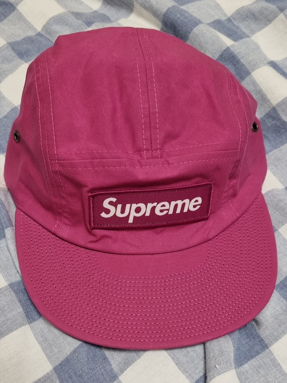 Supreme Waxed Cotton Camp Cap Magenta - 23FW 착용 스타일 - 1