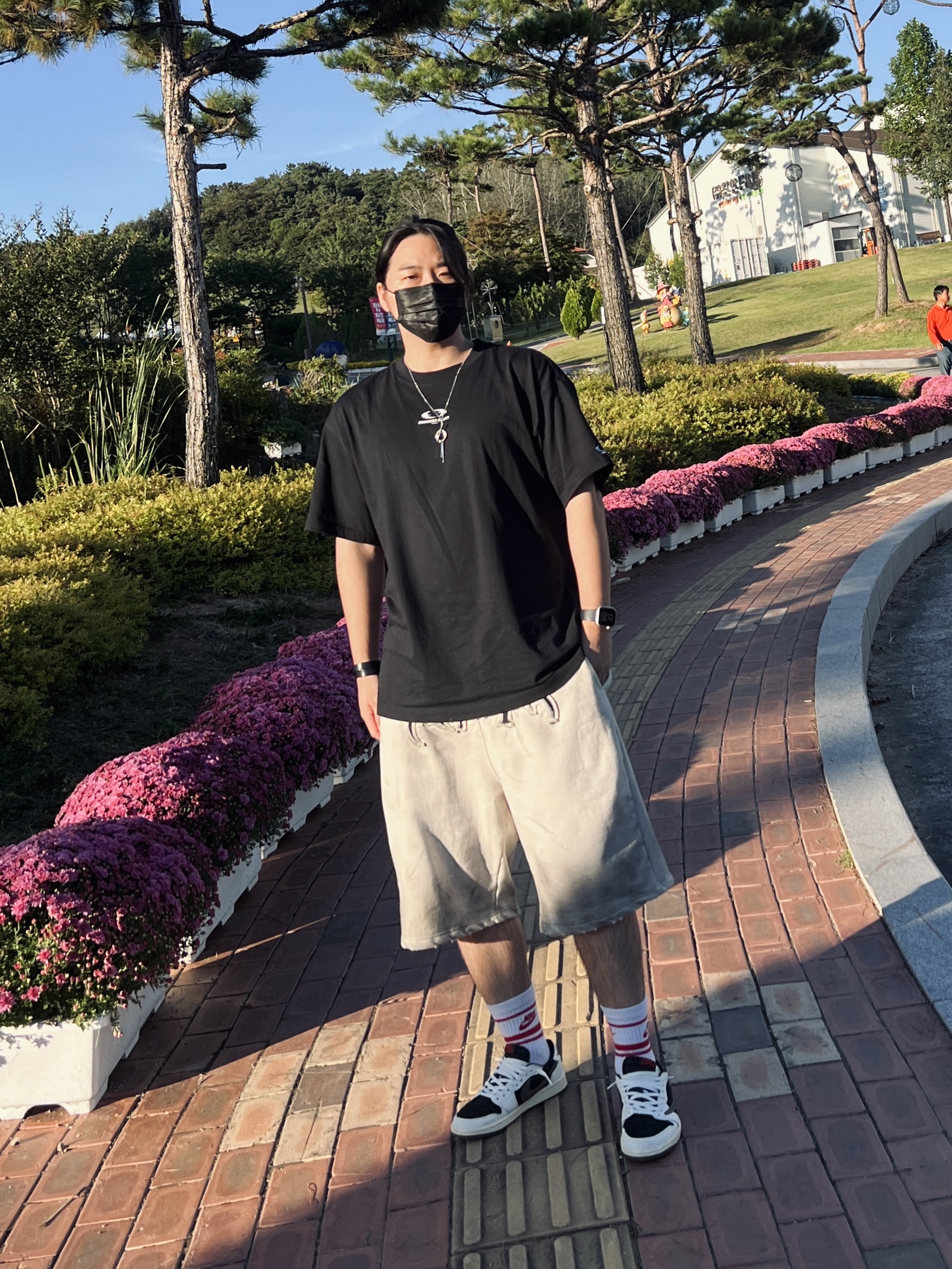 (W) Jordan 1 x Travis Scott Retro Low OG SP Medium Olive, Project G/R Furious Logo Applique Shorts Grey - 10 Corso Como Exclusive 착용 스타일