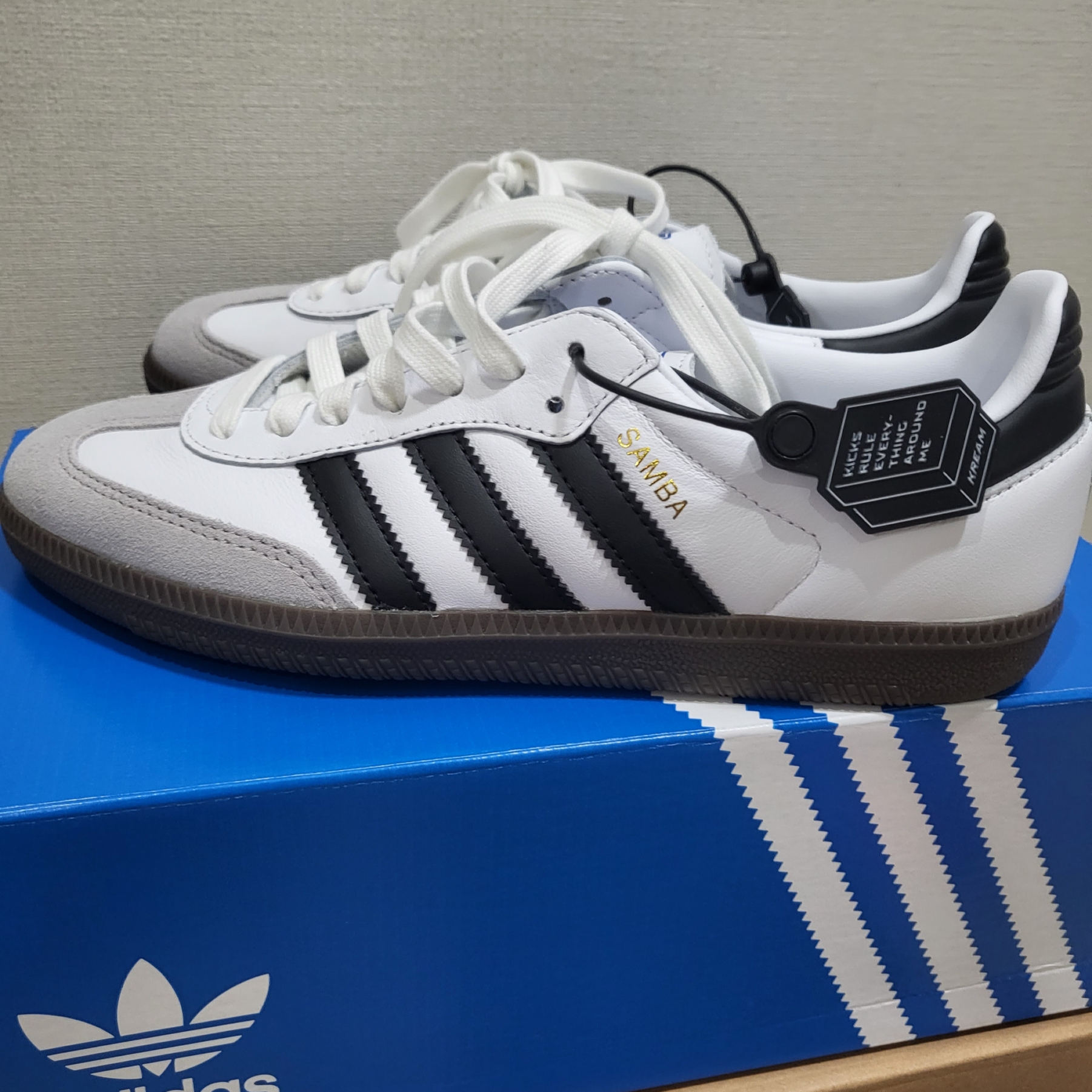 Adidas Samba OG Cloud White 착용 스타일