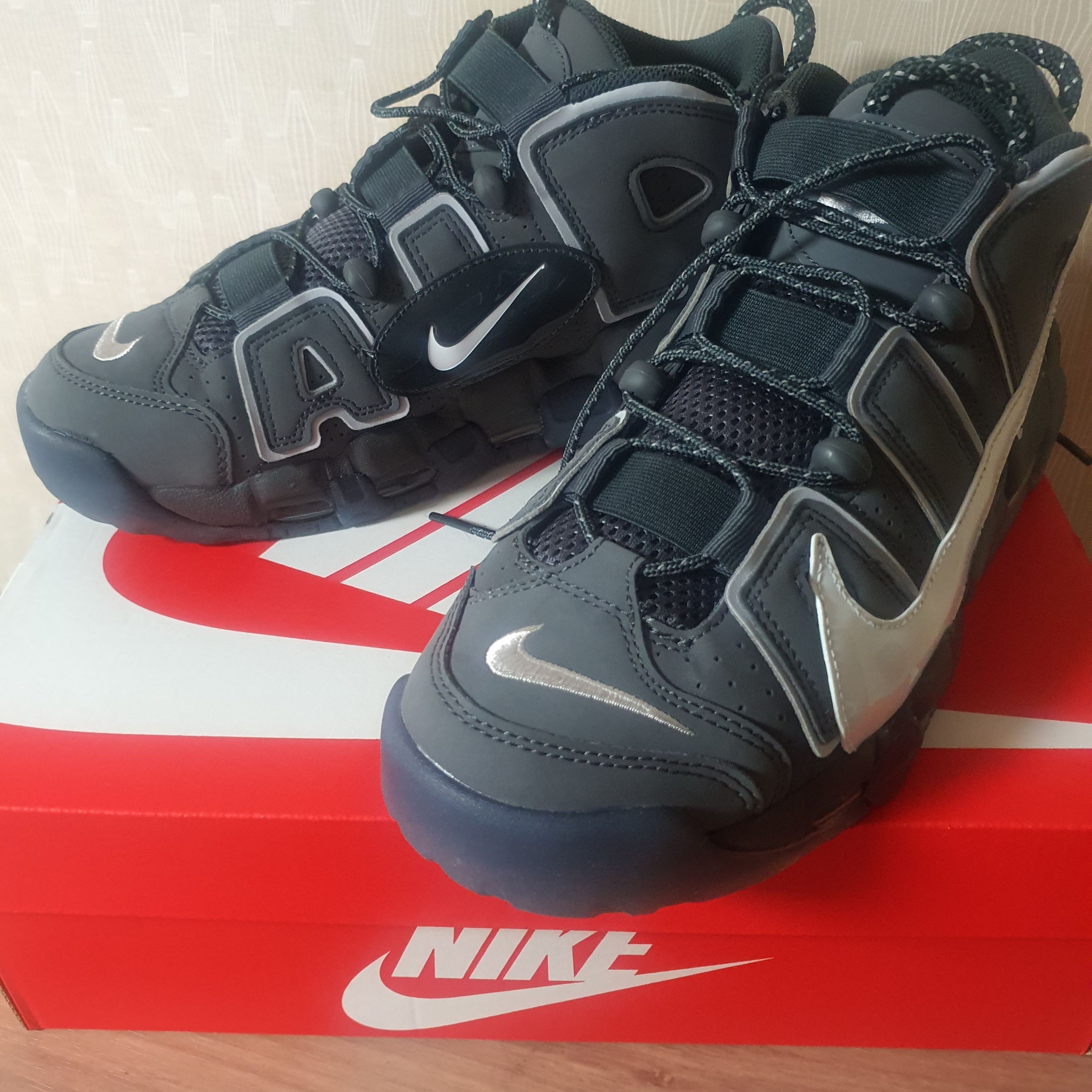 Nike Air More Uptempo 96 Copy and Paste 착용 스타일