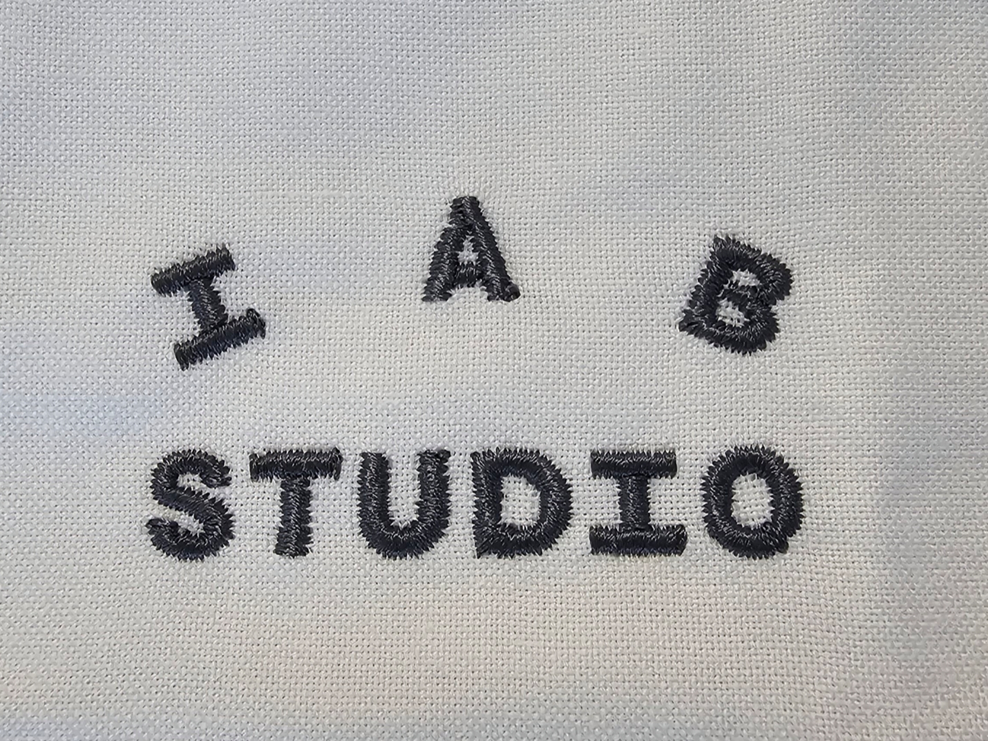 IAB Studio Work Shirt White - 23FW 착용 스타일 - 1