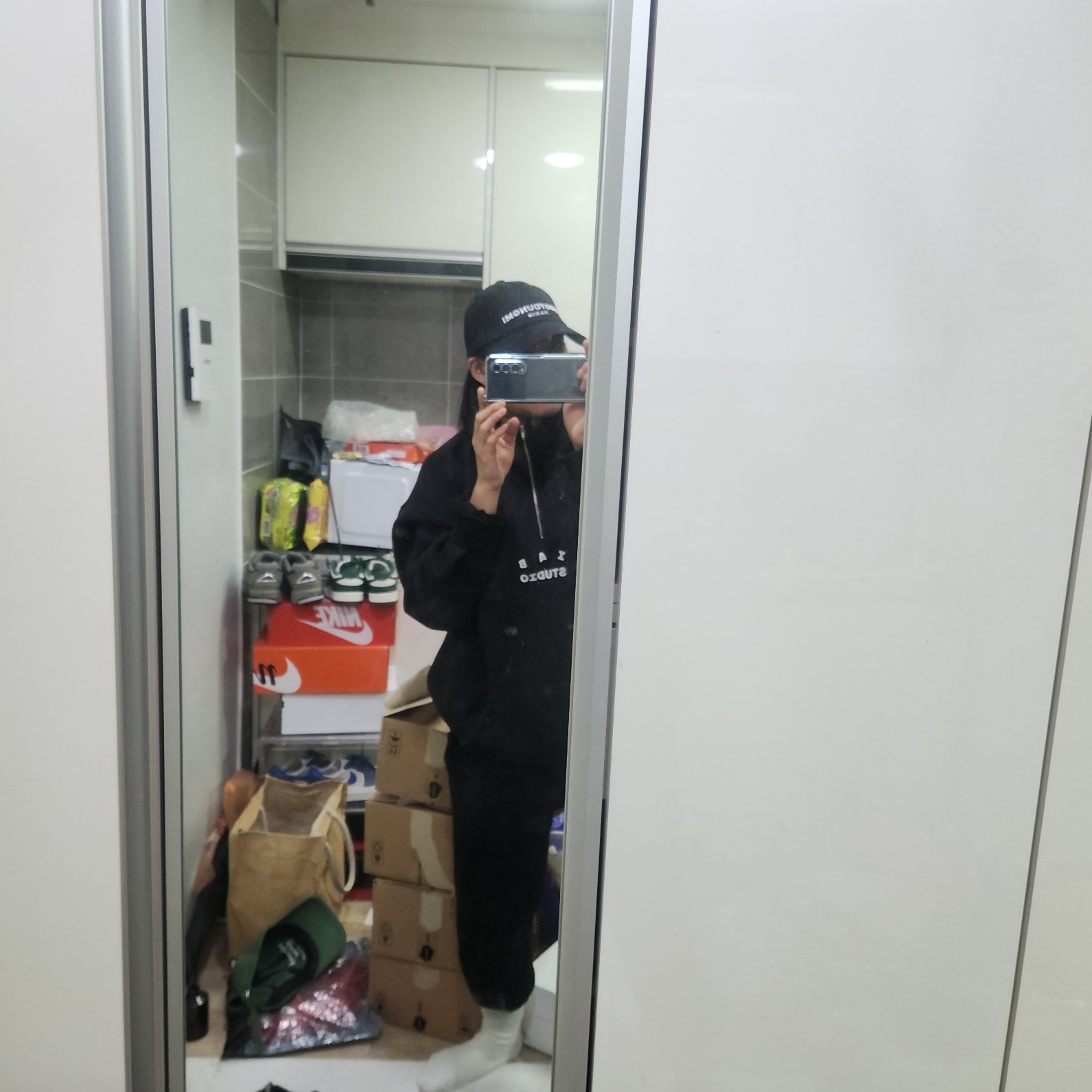Wooyoungmi Embroidered Ball Cap Black 착용 스타일 - 3