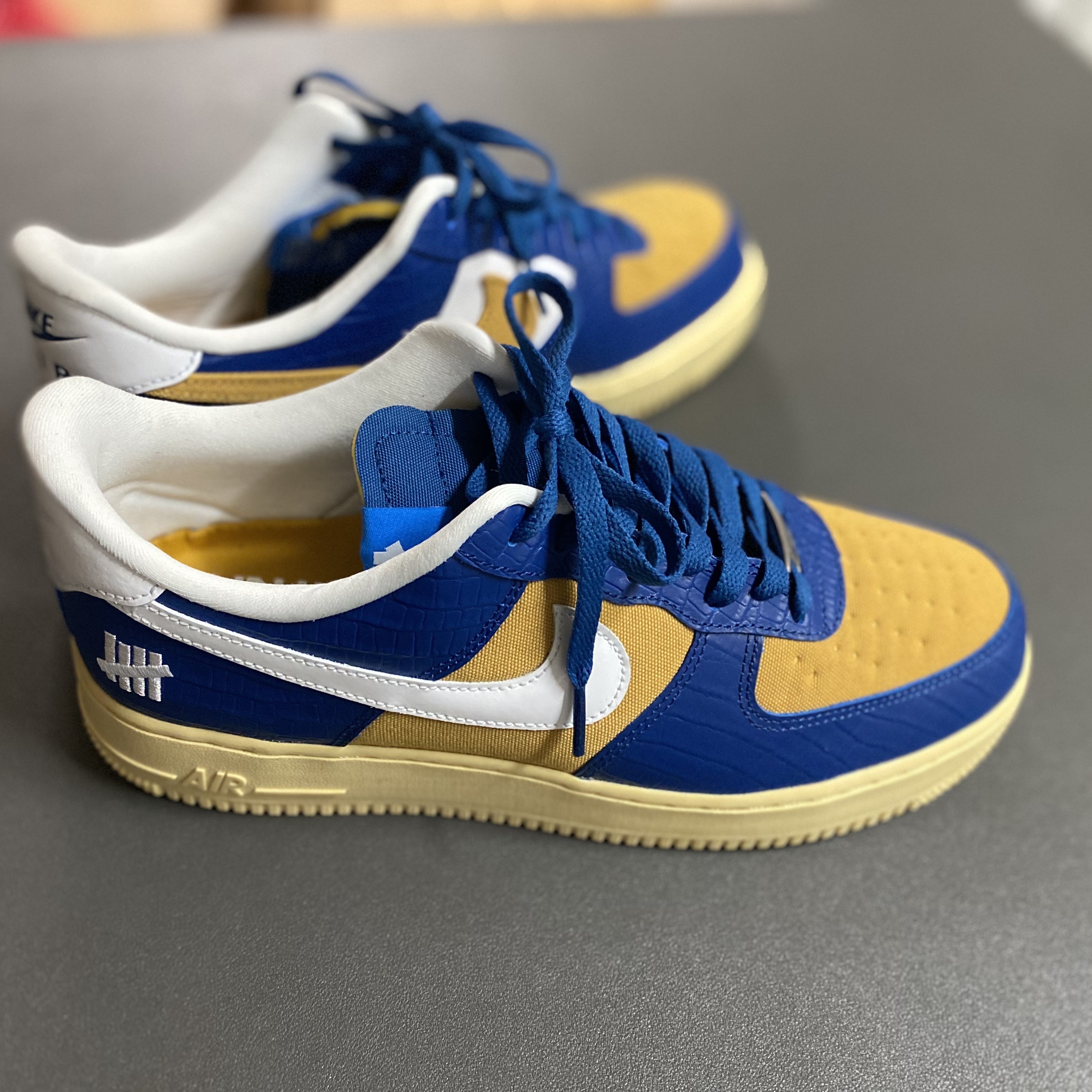 Nike x Undefeated Air Force 1 Low SP 5 On It Court Blue 착용 스타일 - 3