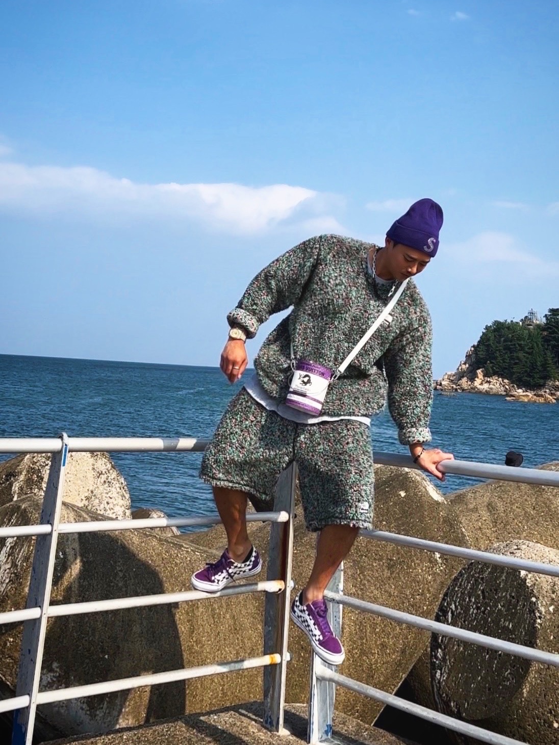 Supreme New Era Swarovski S Logo Beanie Purple - 21SS, Vans x Supreme x Swarovski Old Skool Purple 착용 스타일 - 8
