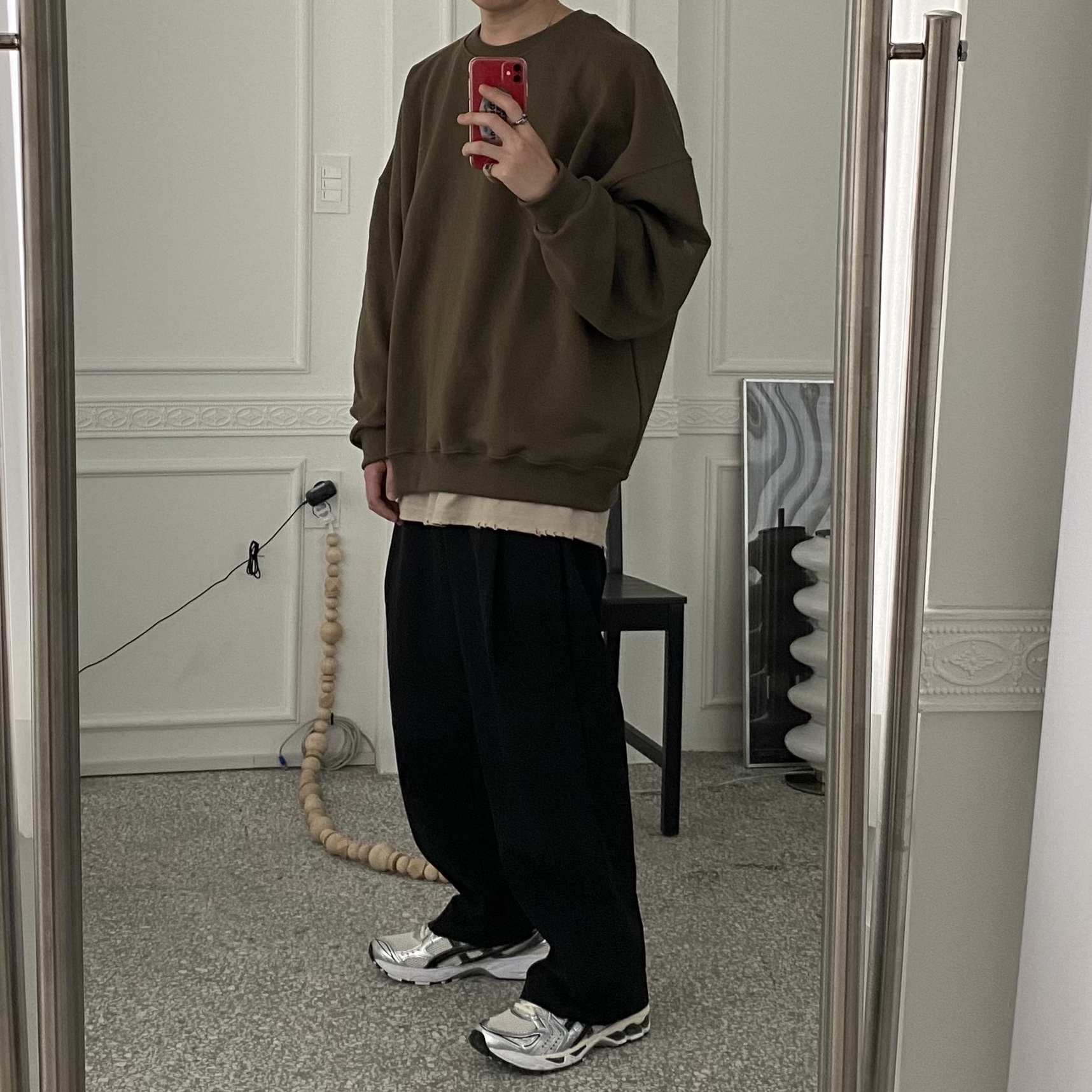 Asics Gel-Kayano 14 Cream Black, Stussy O.E. Badge Keychain 착용 스타일 - 1